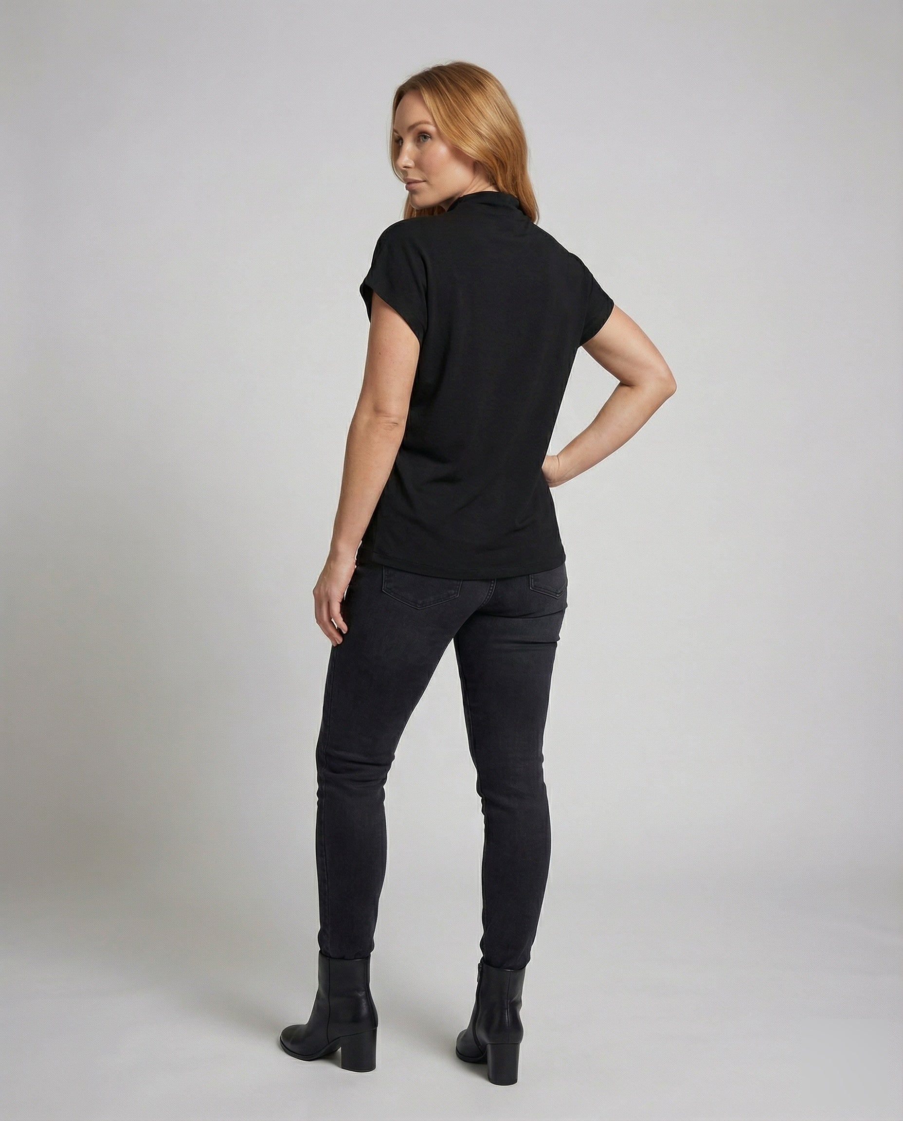 Product 15579291550026 - back_view