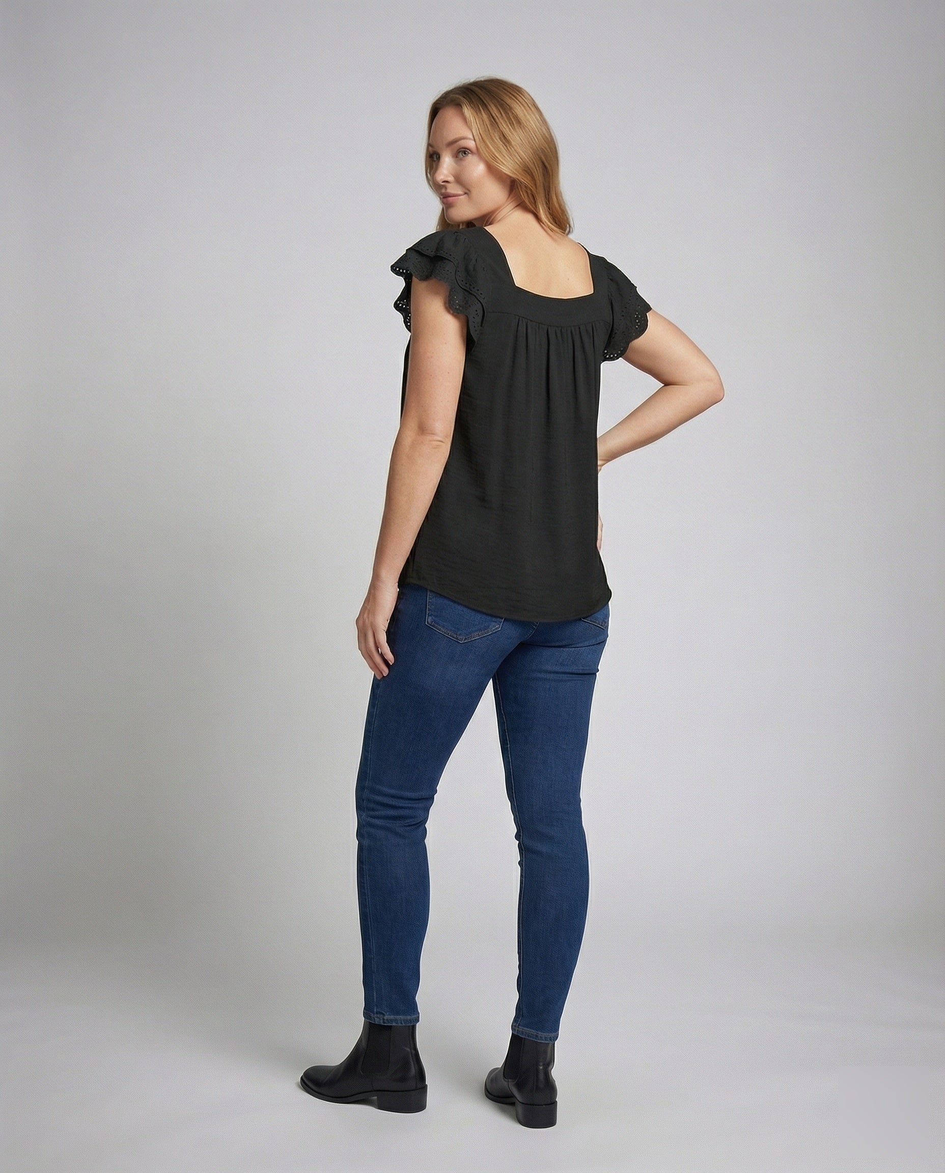 Product 15579300331850 - back_view