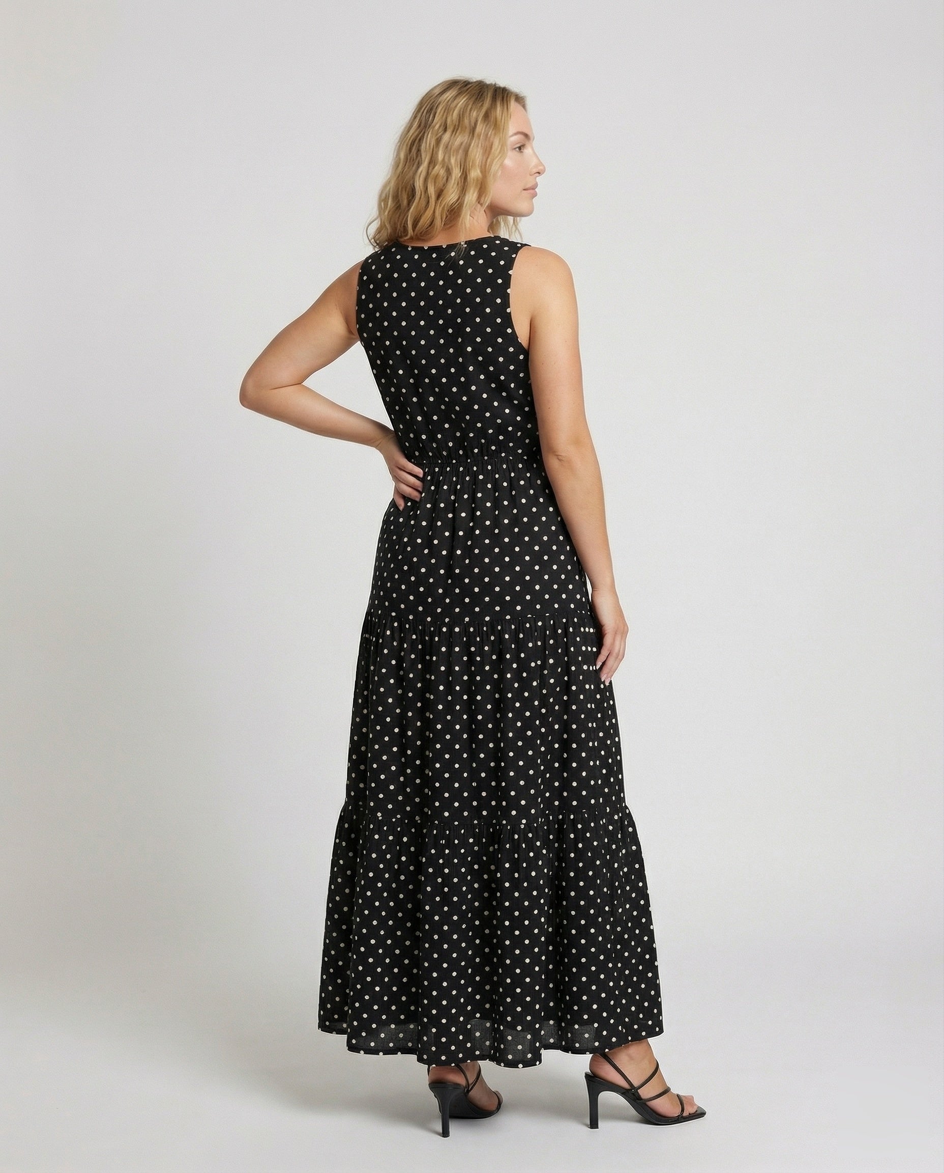 Product 15581801873738 - back_view