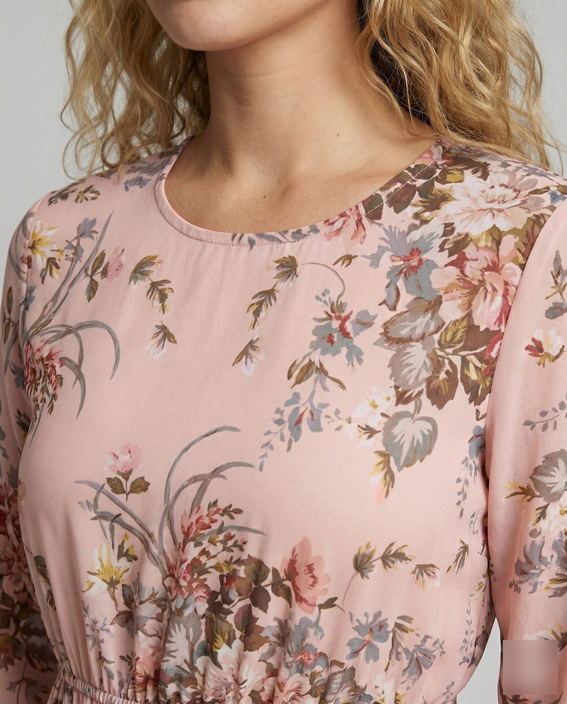 Product 15582313054538 - close_up_detail