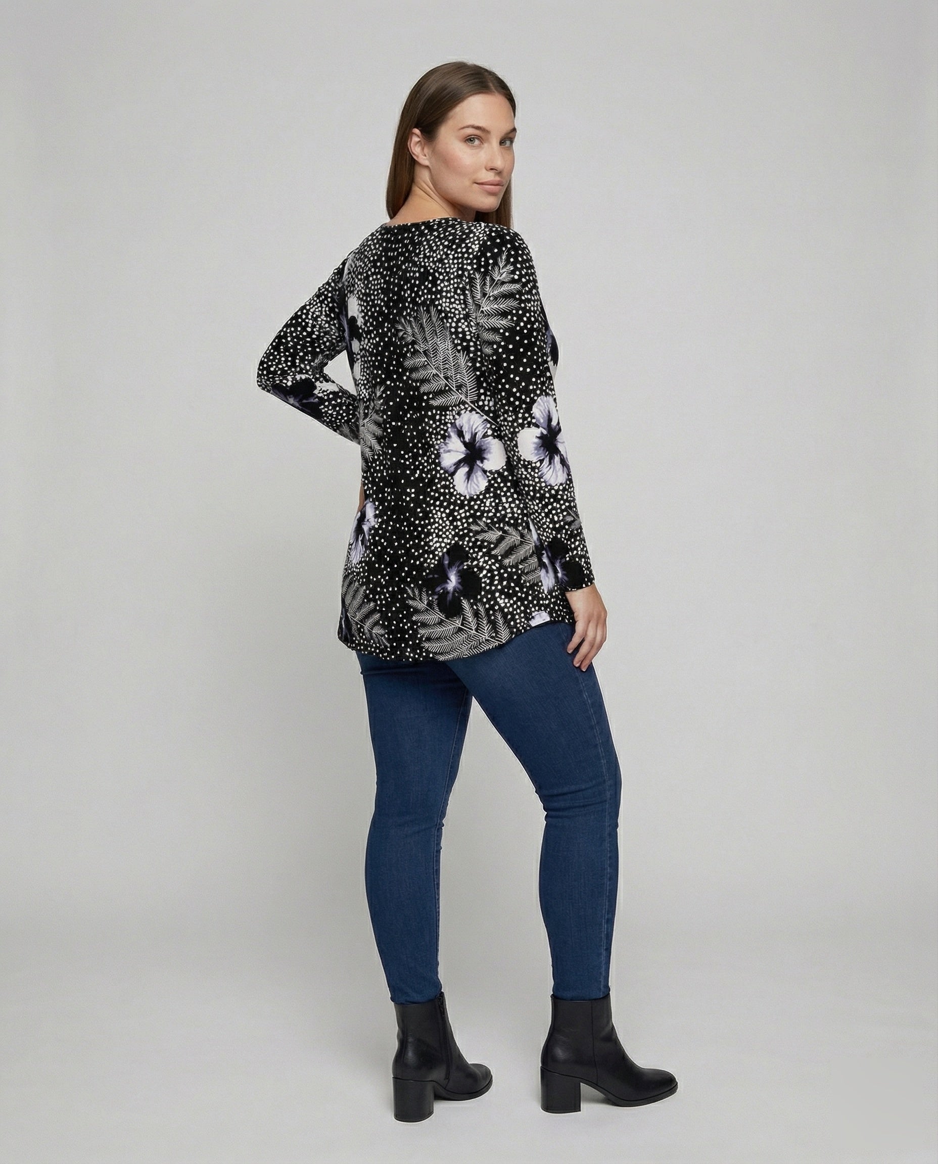 Product 15583501287754 - back_view