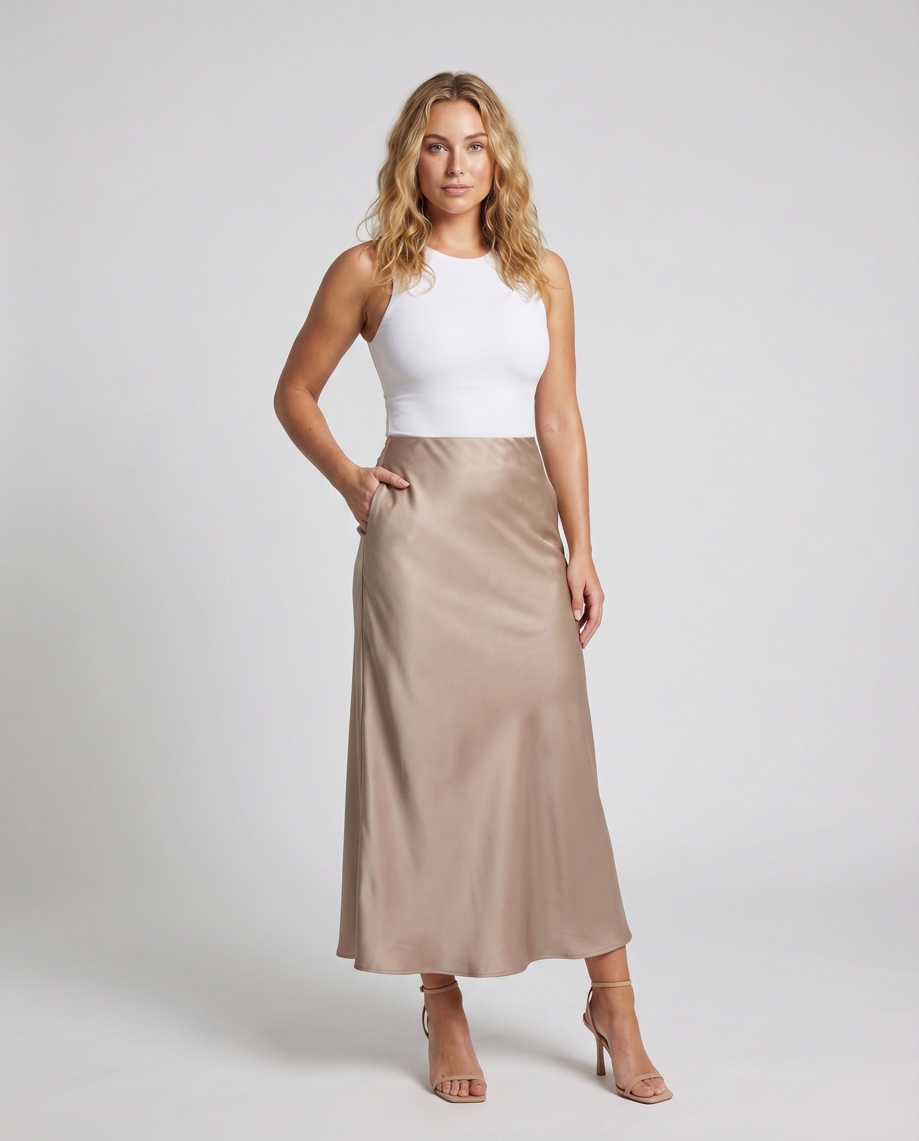 Product 15586956050762 - full_body_front