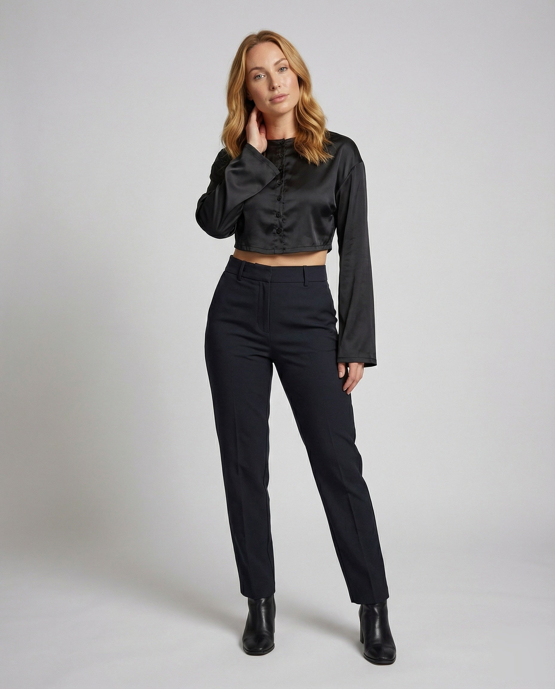 Product 15586989867338 - full_body_front