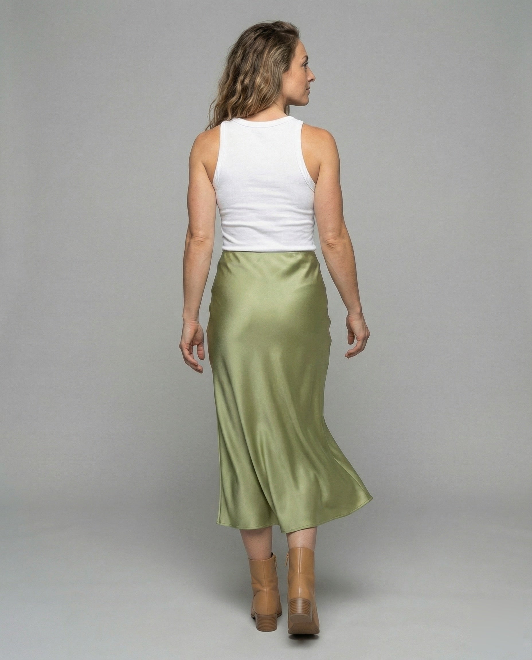 Product 15587024568650 - back_view