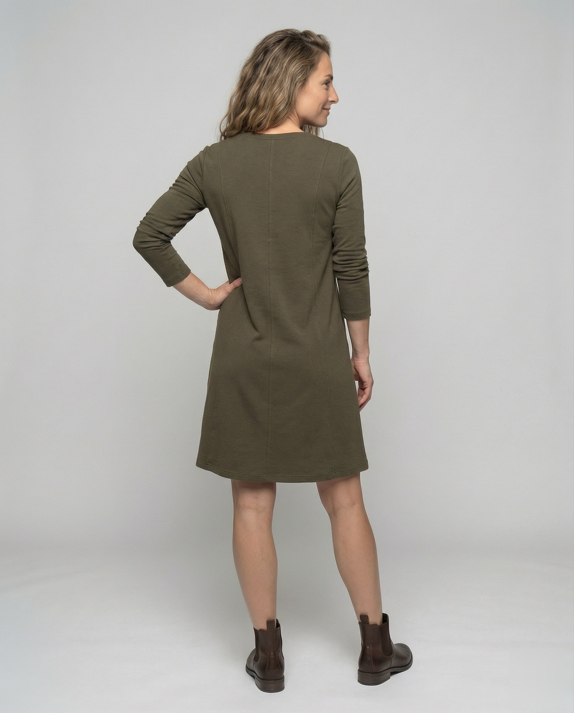 Product 15587428172106 - back_view