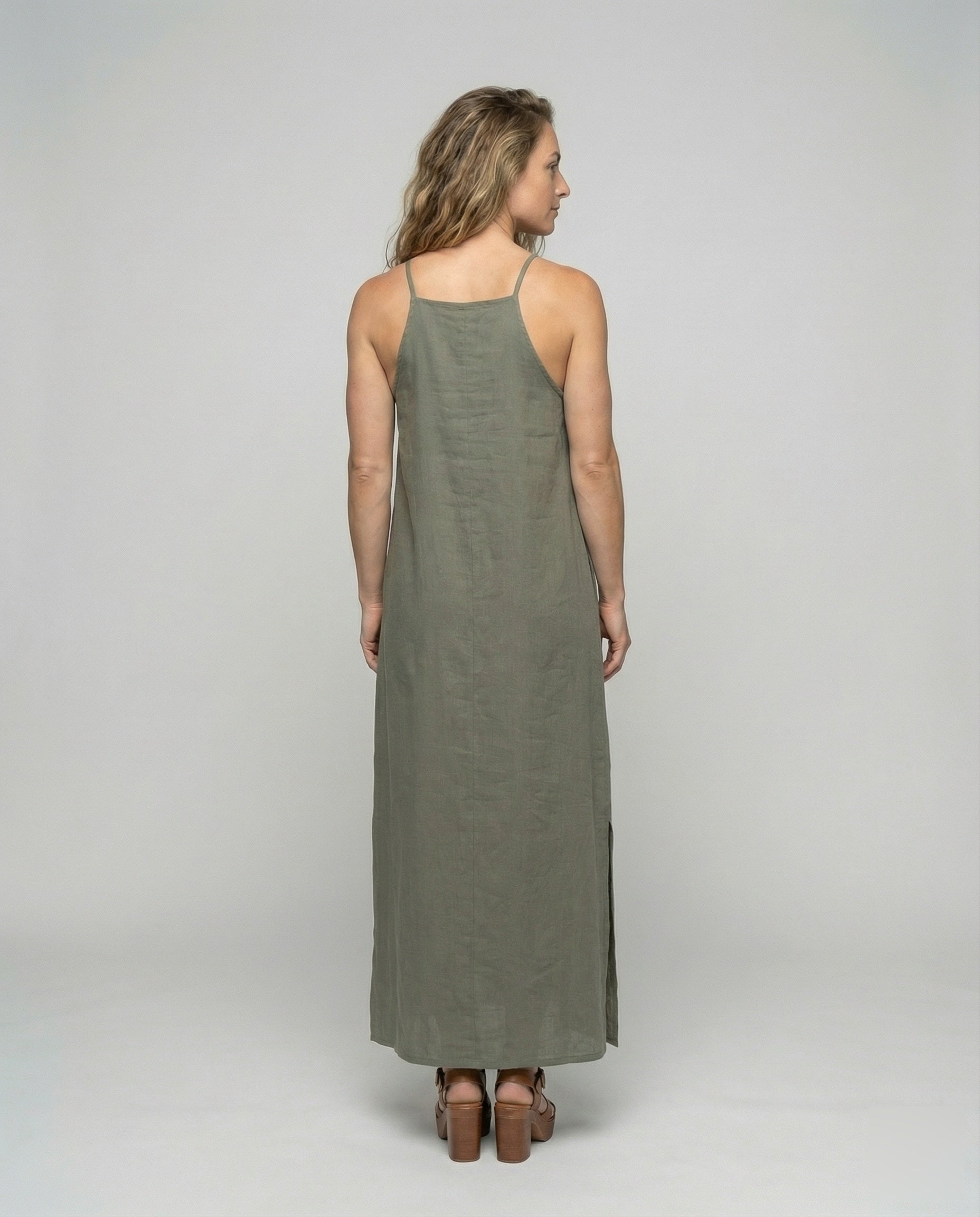 Product 15587429417290 - back_view