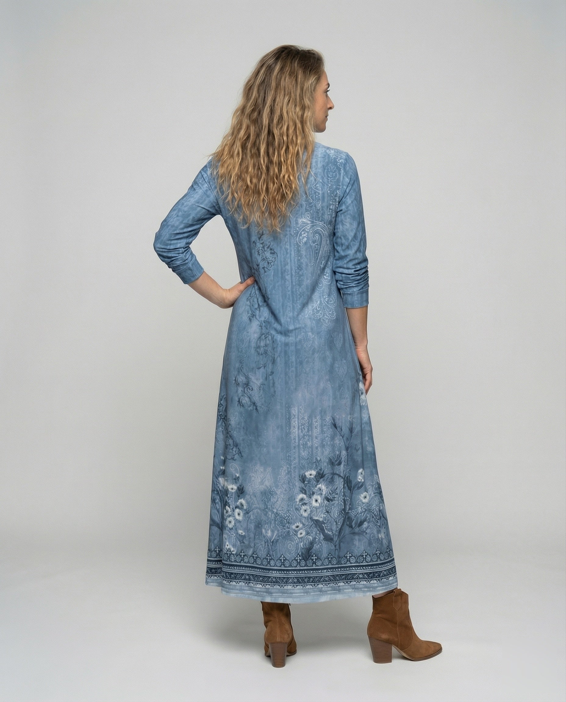Product 15587429876042 - back_view