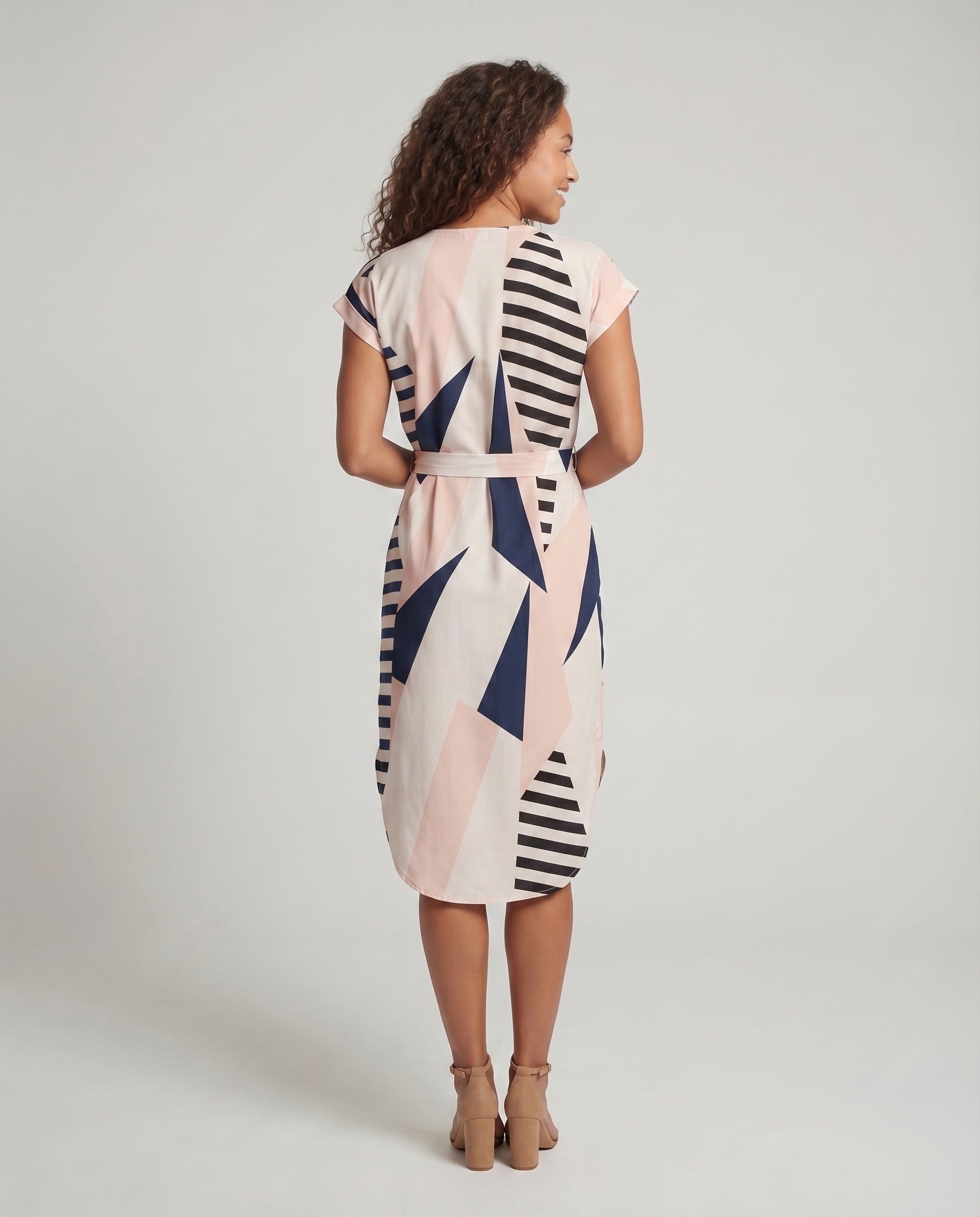 Product 15587472736586 - back_view