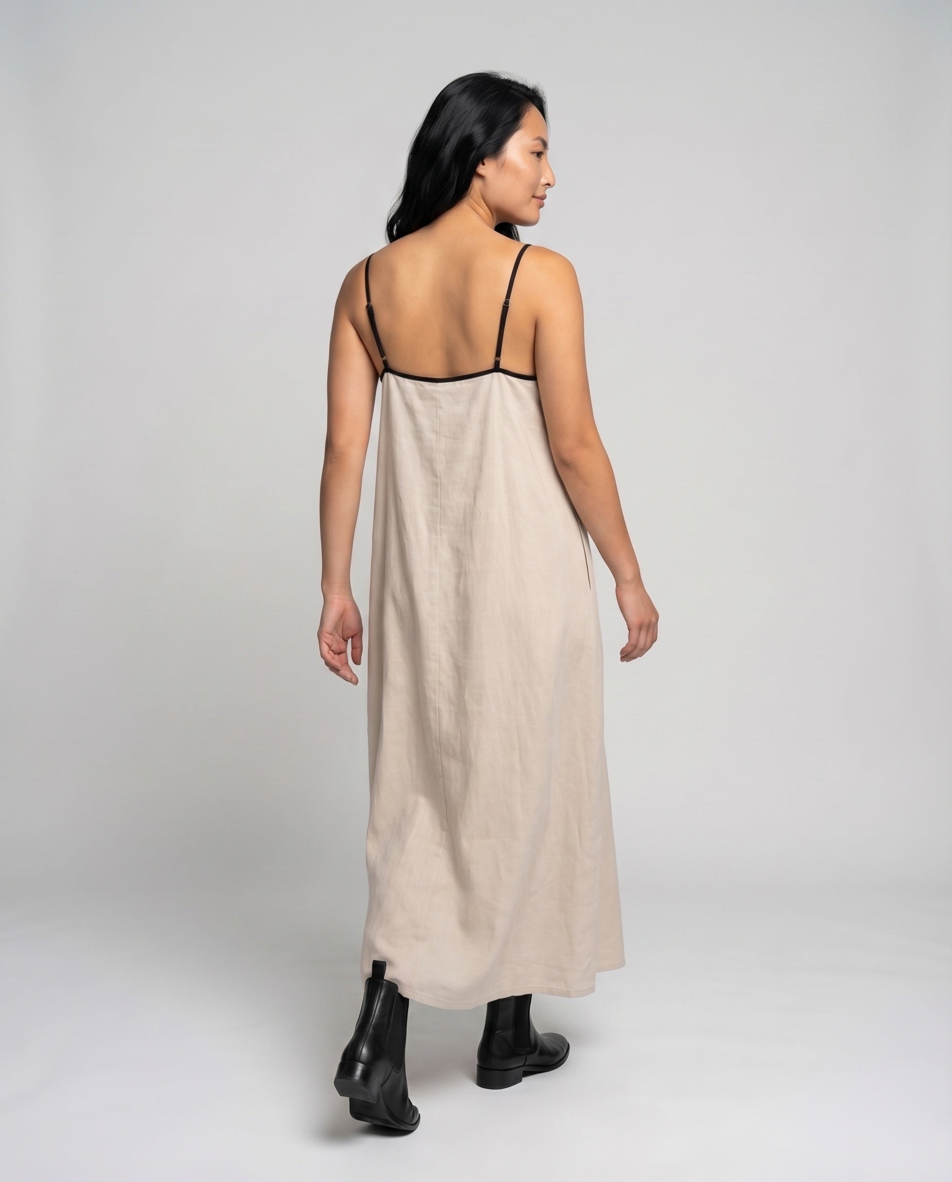 Product 15587474604362 - back_view