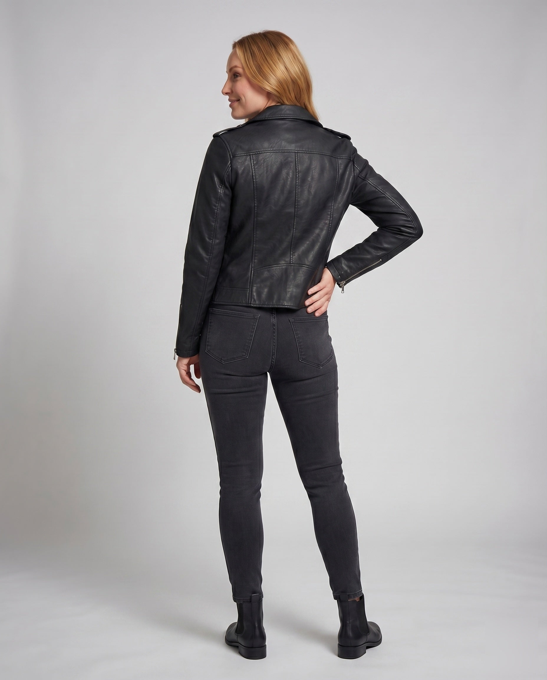 Product 15589187092810 - back_view