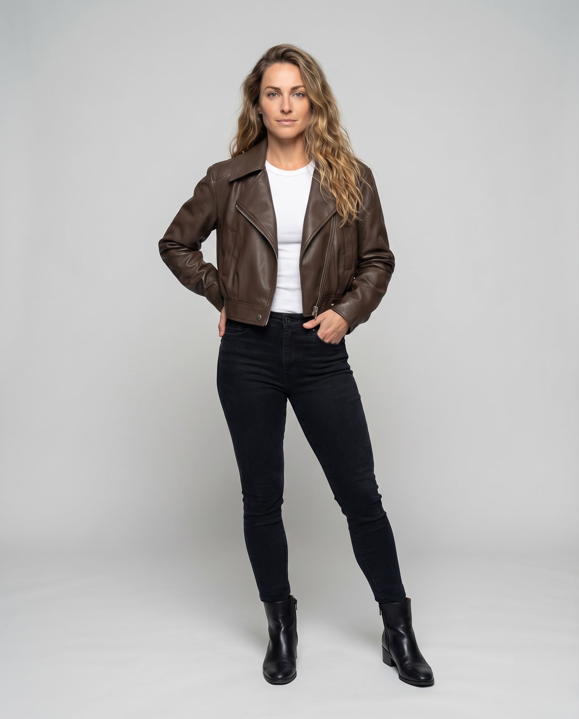 Product 15591386513738 - full_body_front
