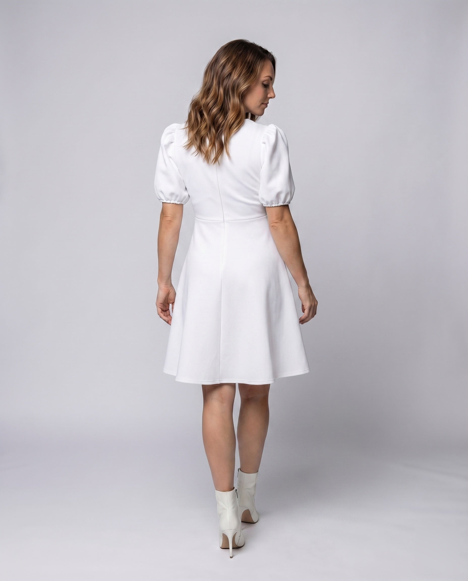 Product 15593989734730 - back_view