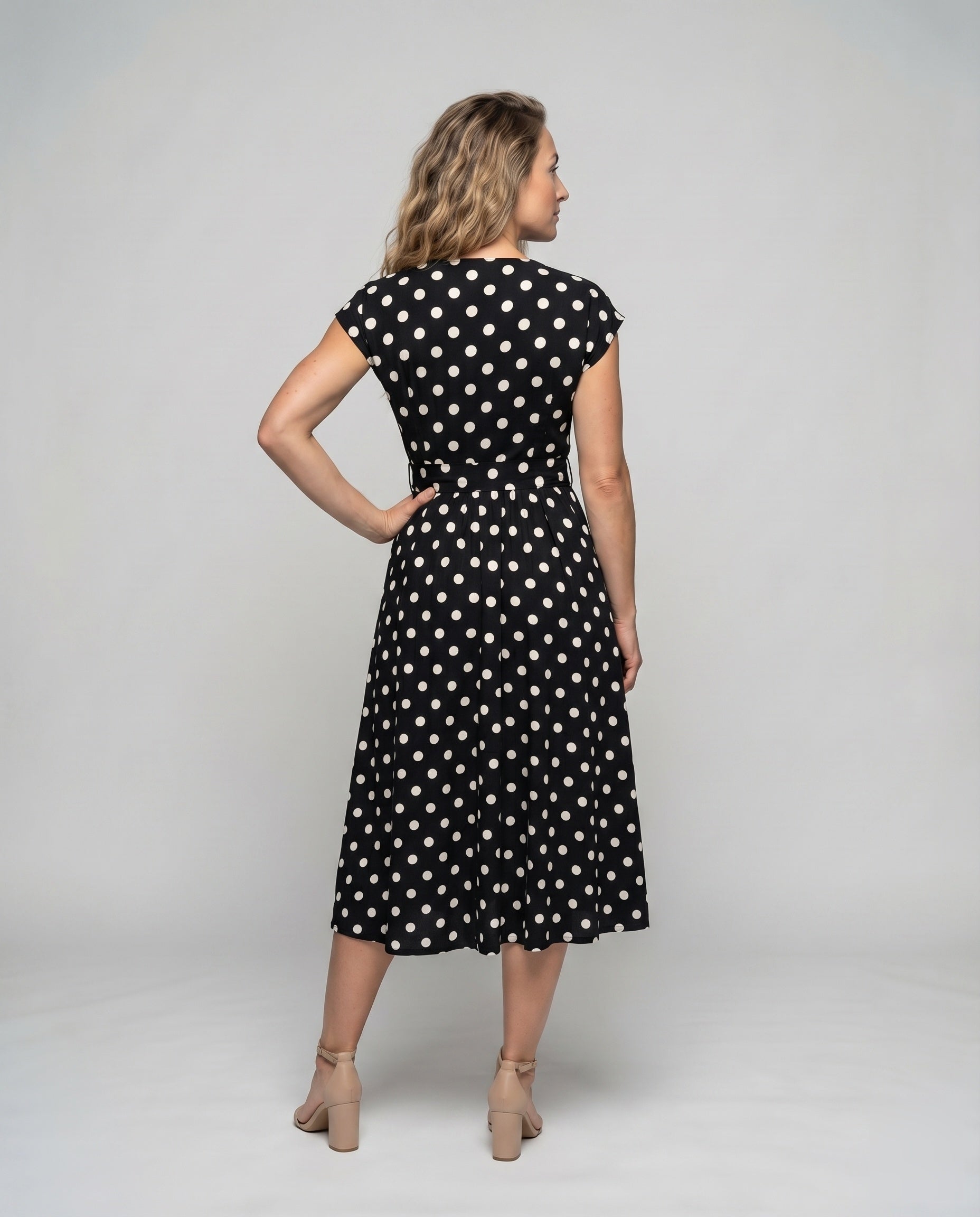 Product 15593990881610 - back_view