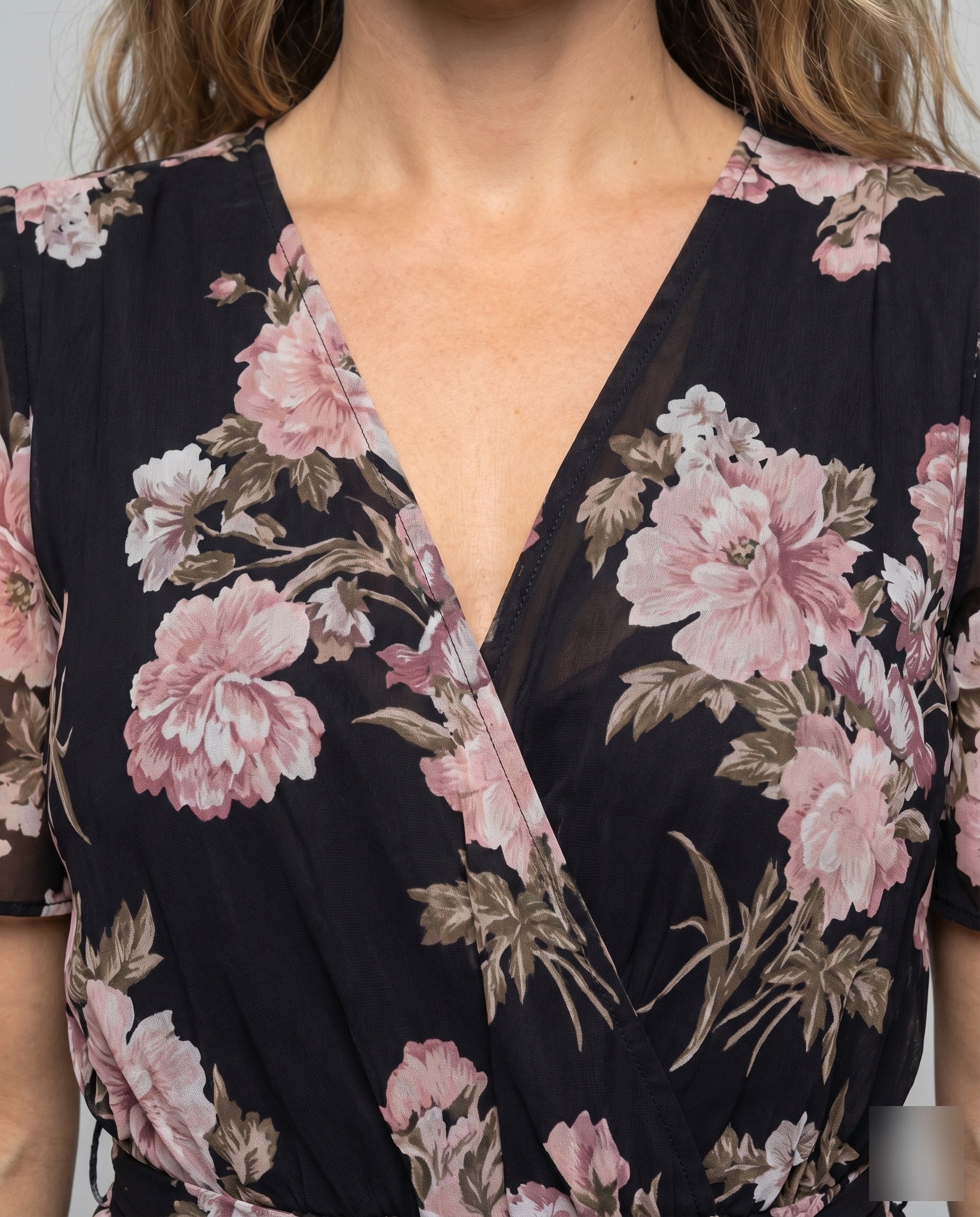 Product 15593993994570 - close_up_detail
