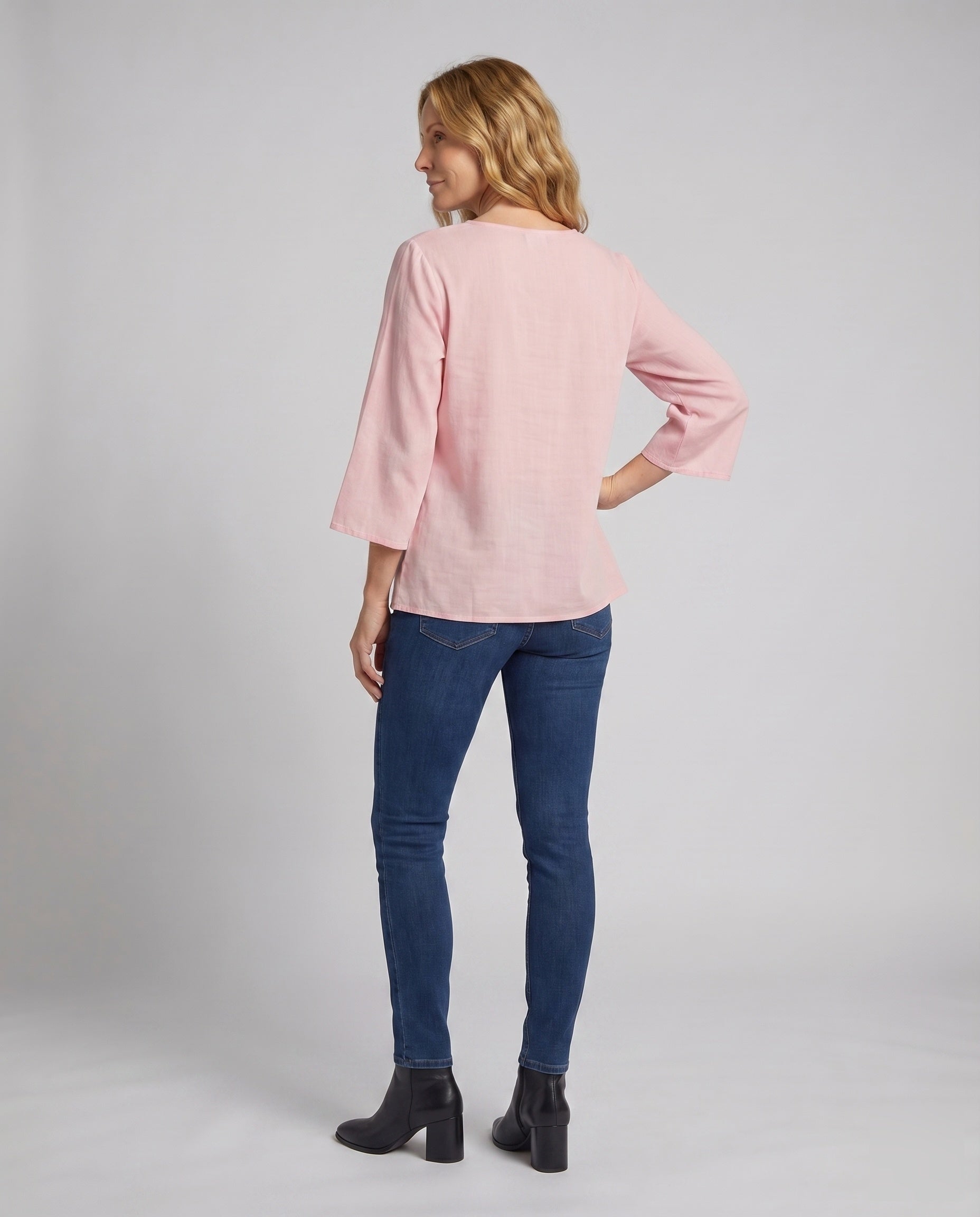 Product 15598205665610 - back_view
