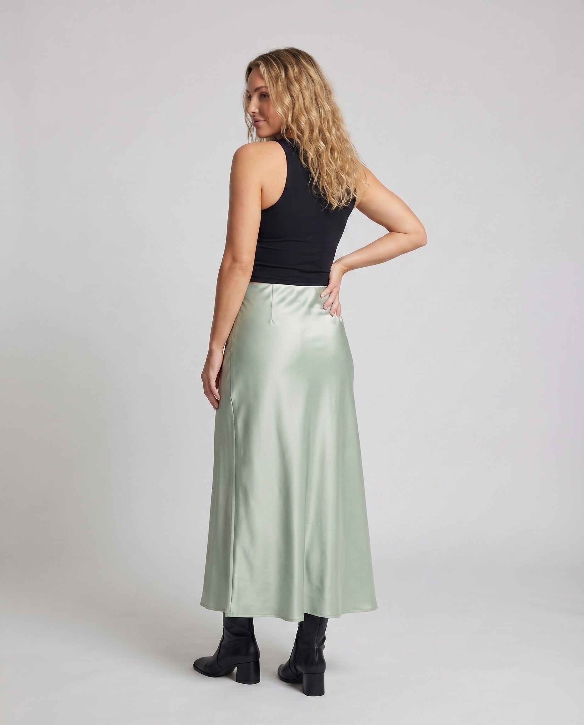 Product 15598211825994 - back_view