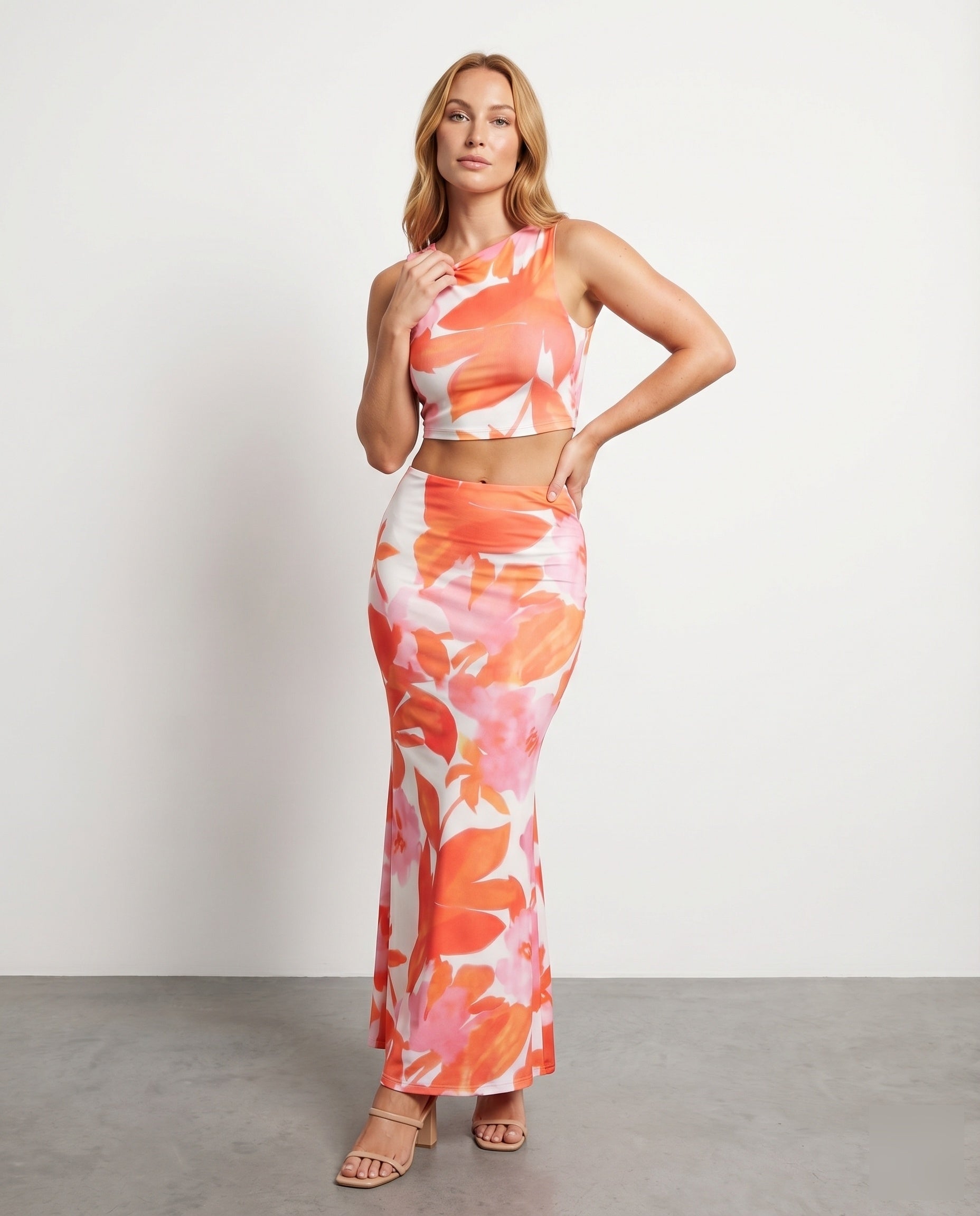 Product 15606899245386 - full_body_front