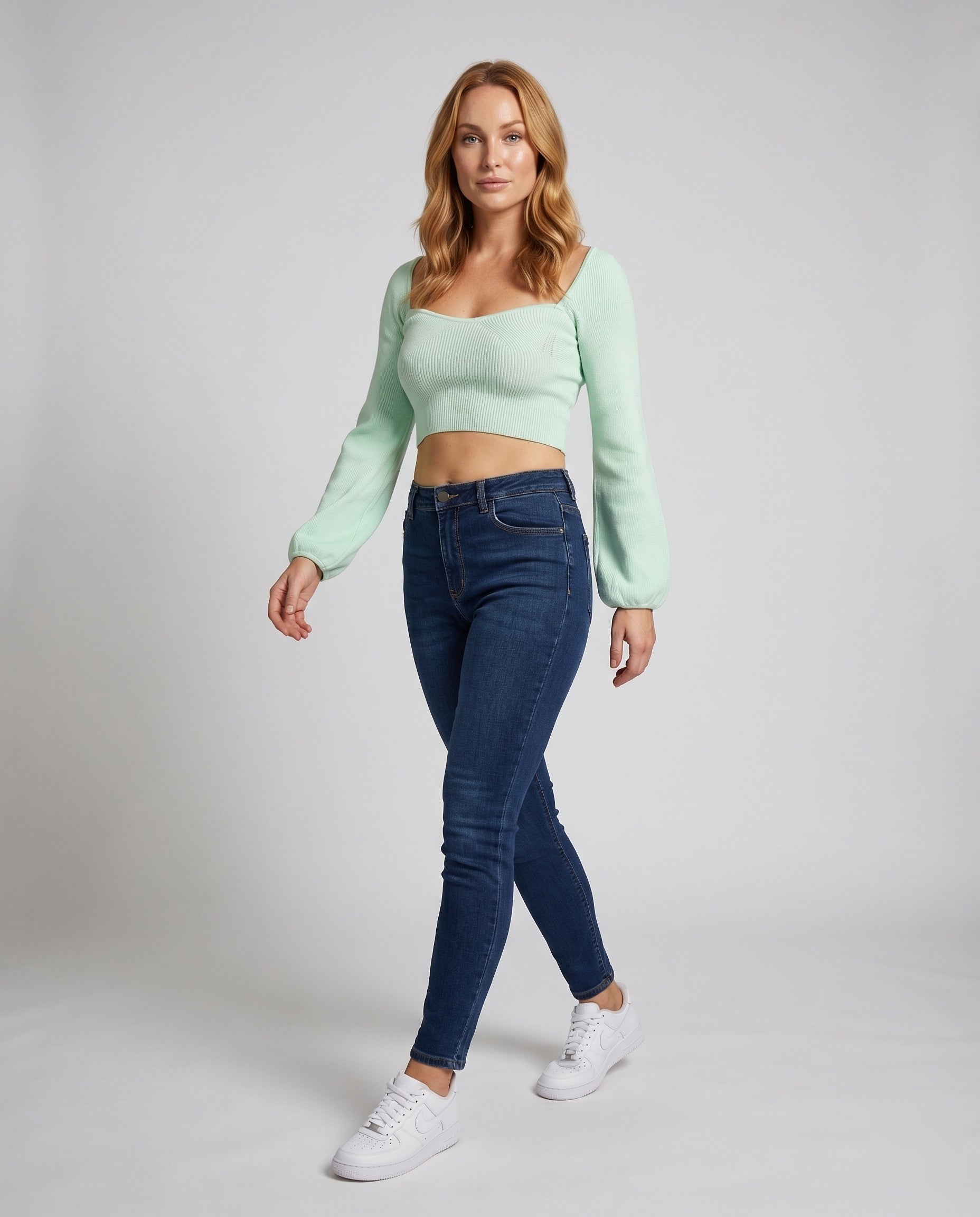 Product 15606901932362 - full_body_front