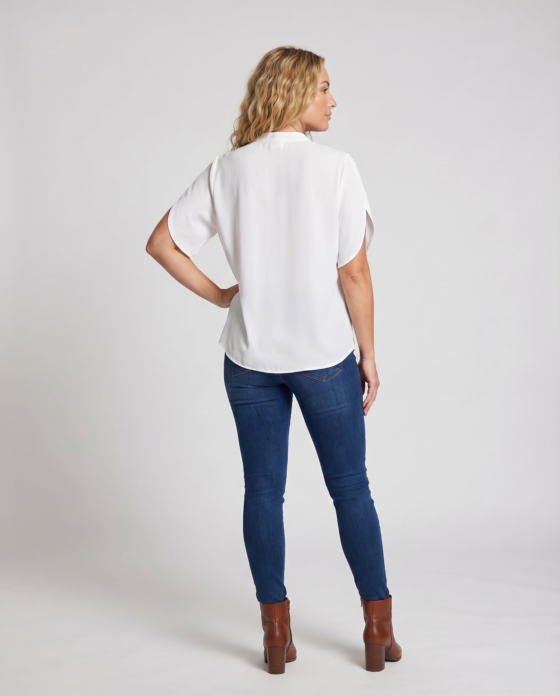Product 15606903898442 - back_view