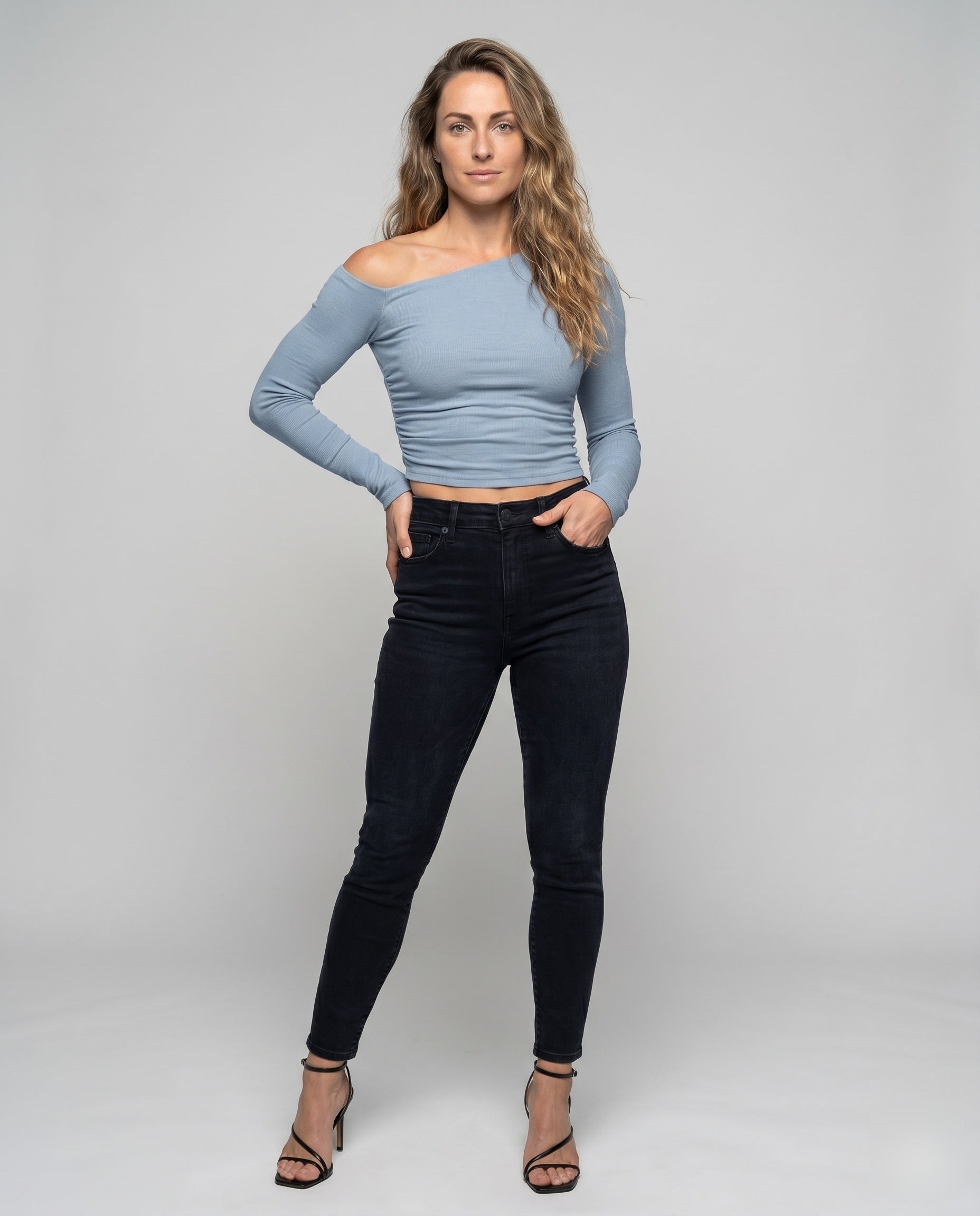 Product 15606913171786 - full_body_front