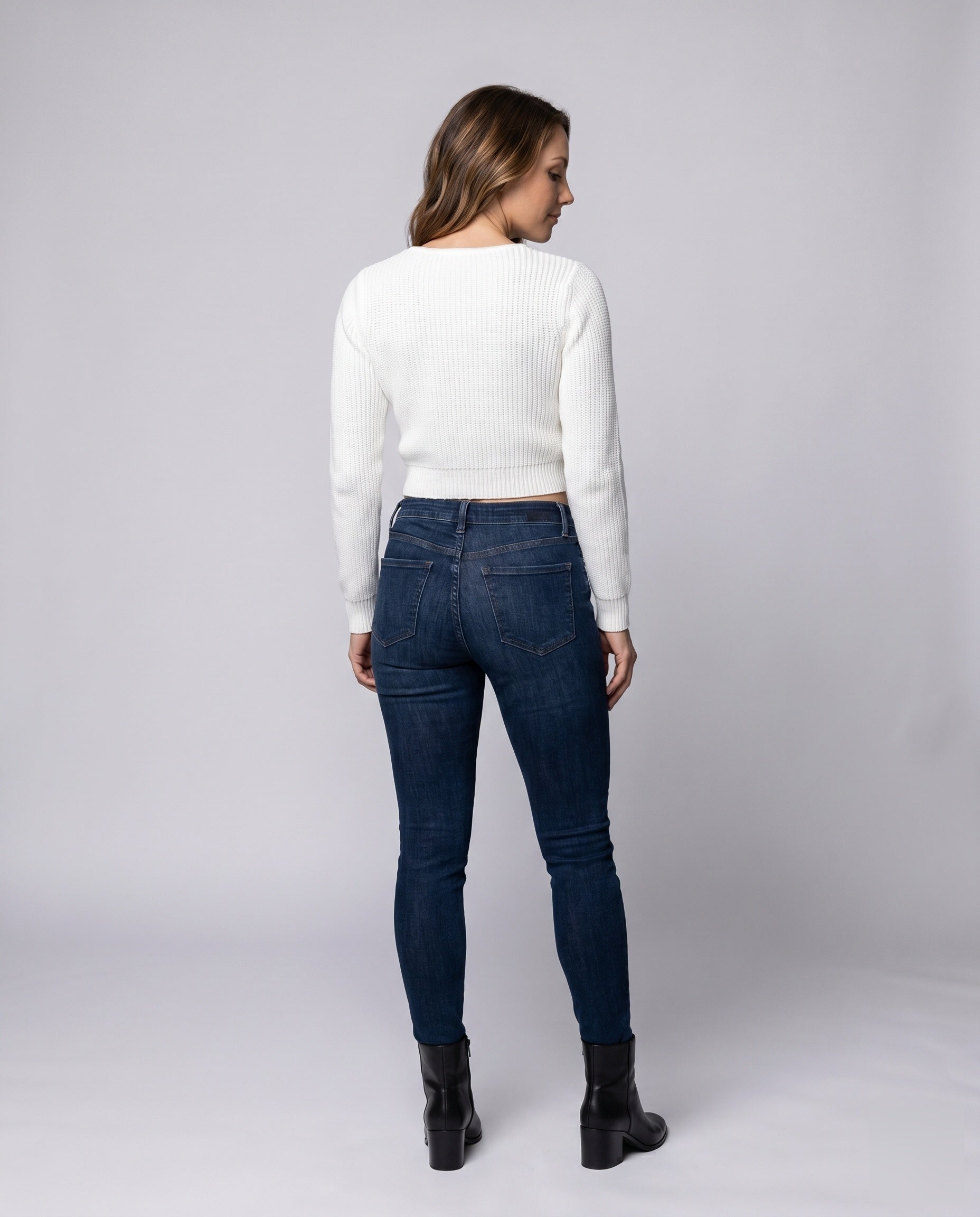 Product 15606920610122 - back_view
