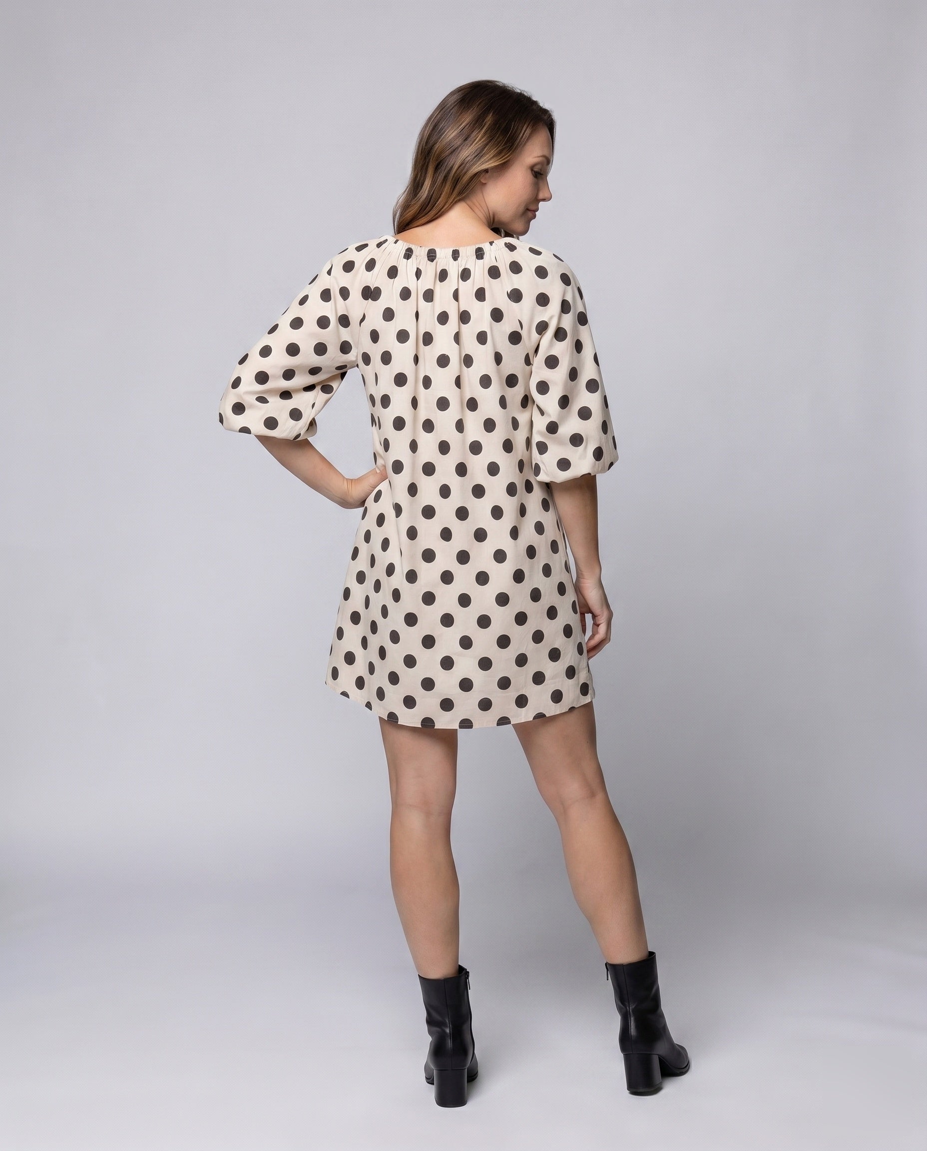 Product 15606926246218 - back_view
