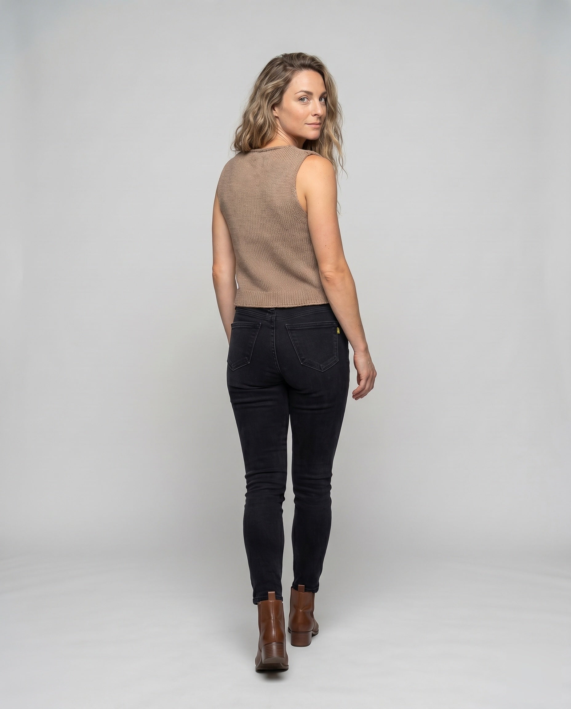 Product 15606969205066 - back_view