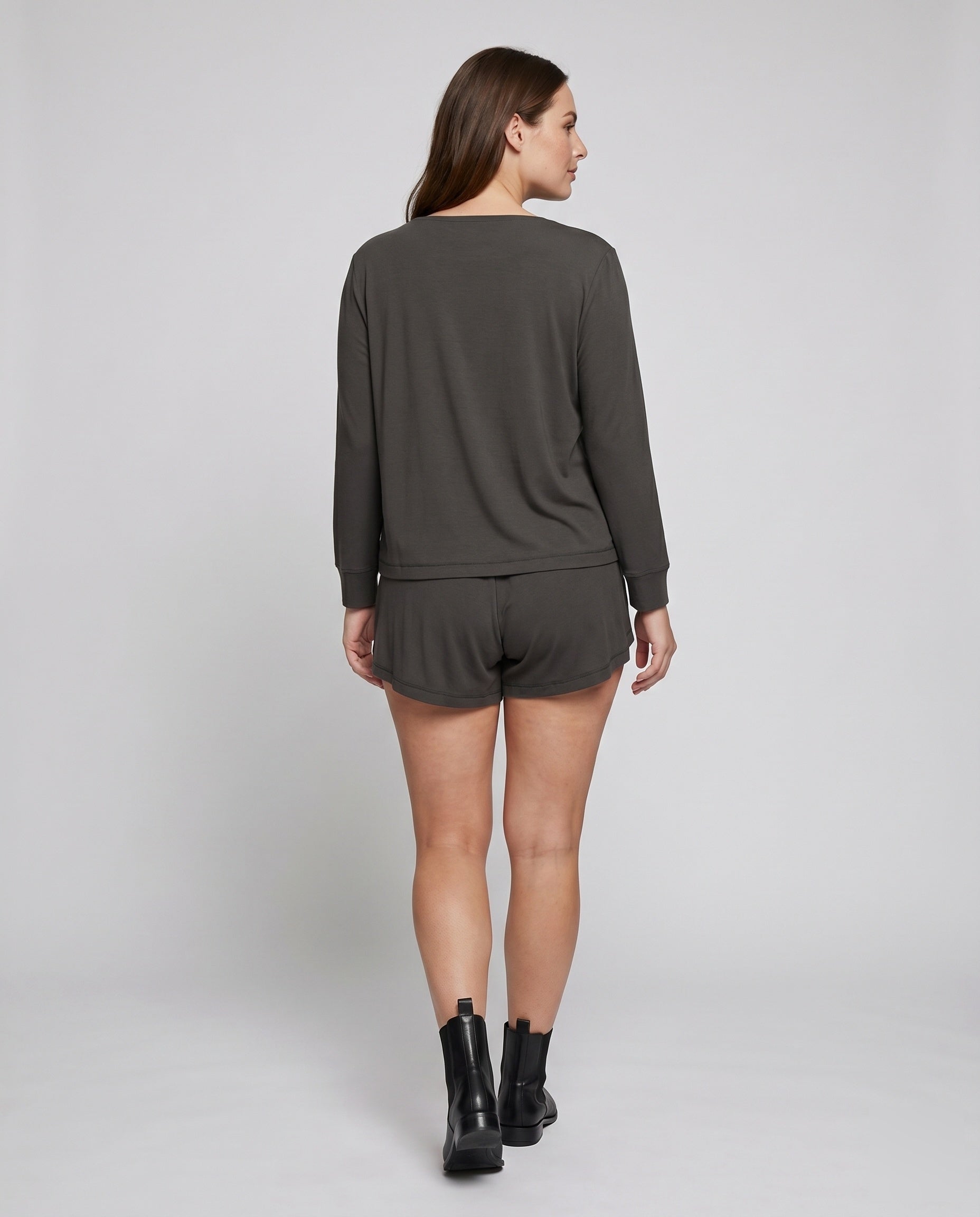 Product 15611852685642 - back_view