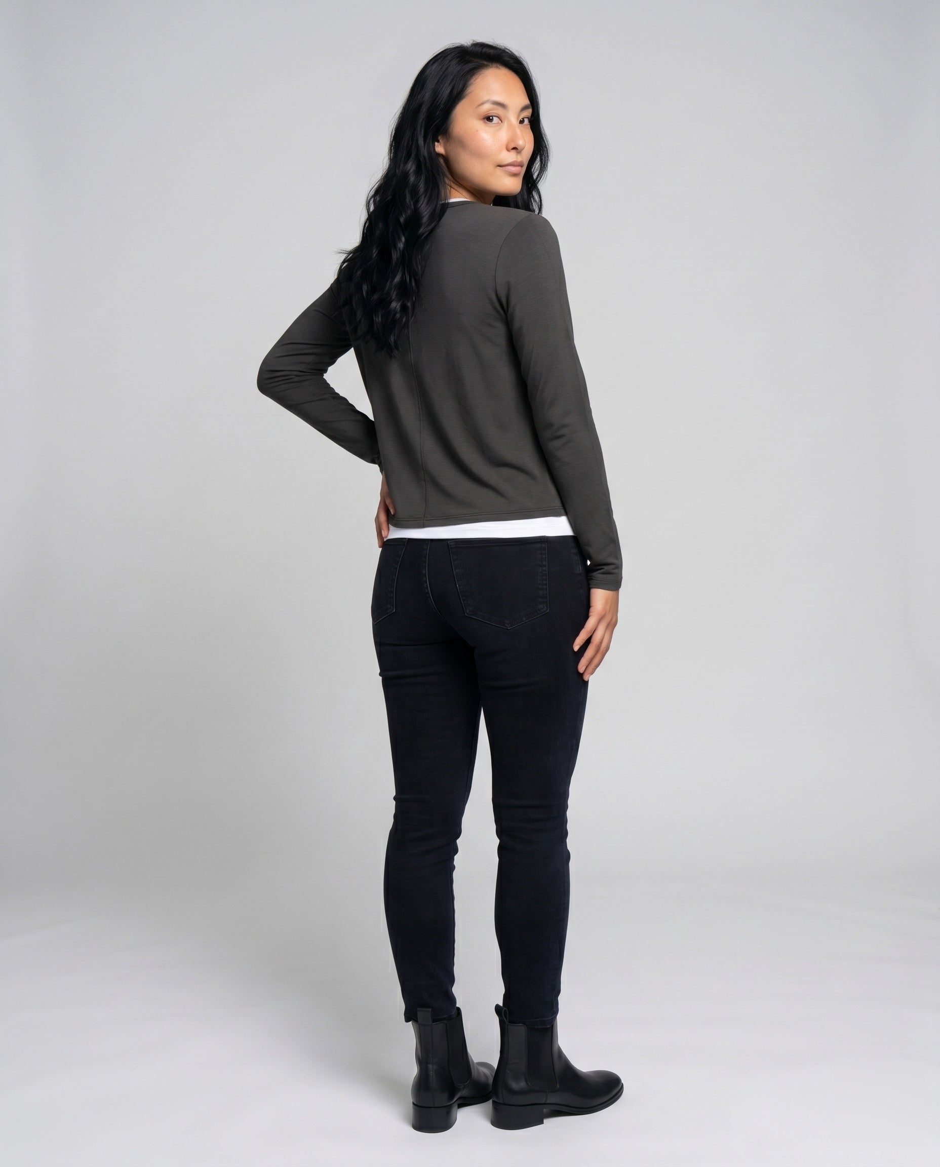 Product 15611865235786 - back_view
