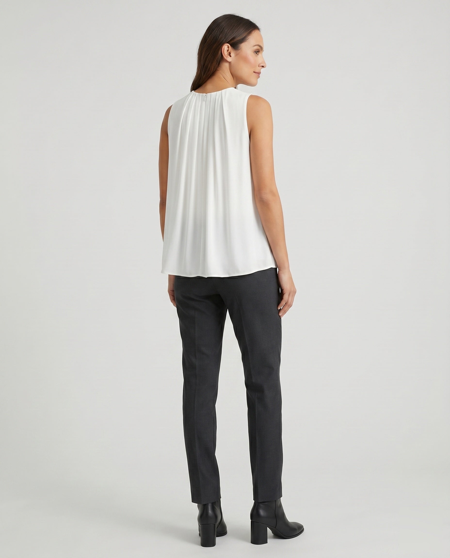 Product 15611867431242 - back_view
