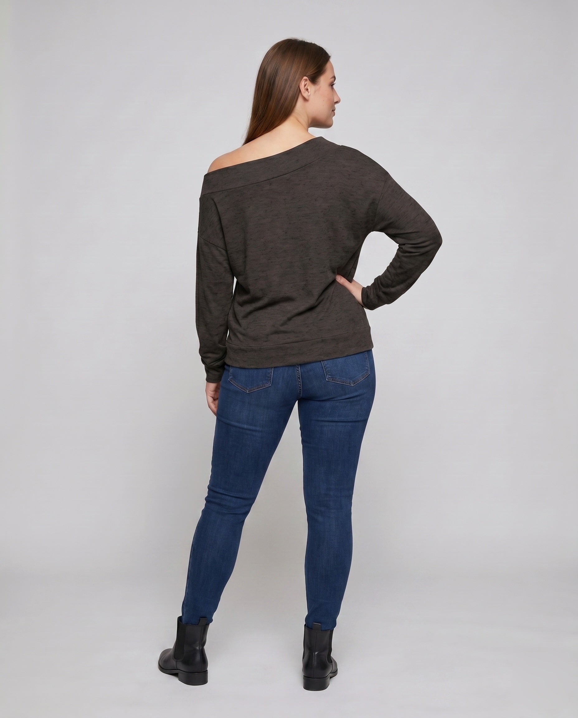 Product 15611874836810 - back_view