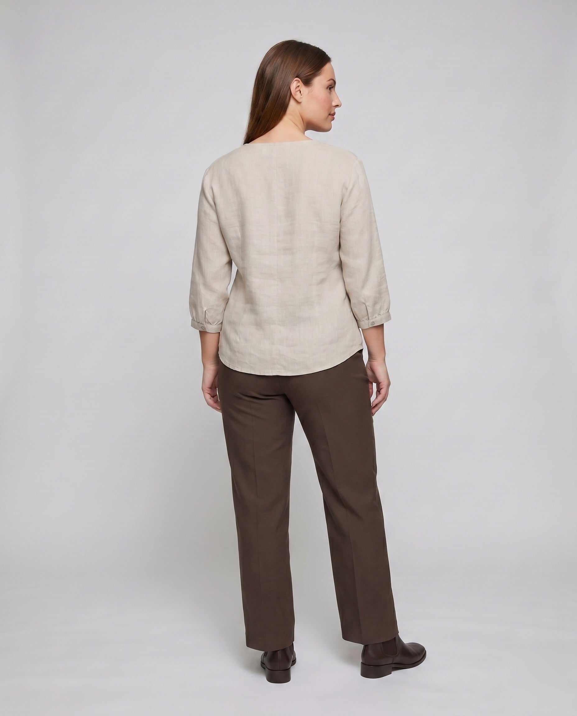 Product 15611885715786 - back_view