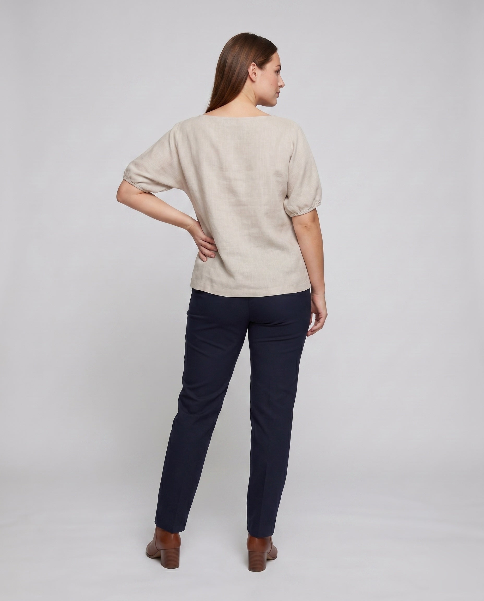 Product 15611888828746 - back_view