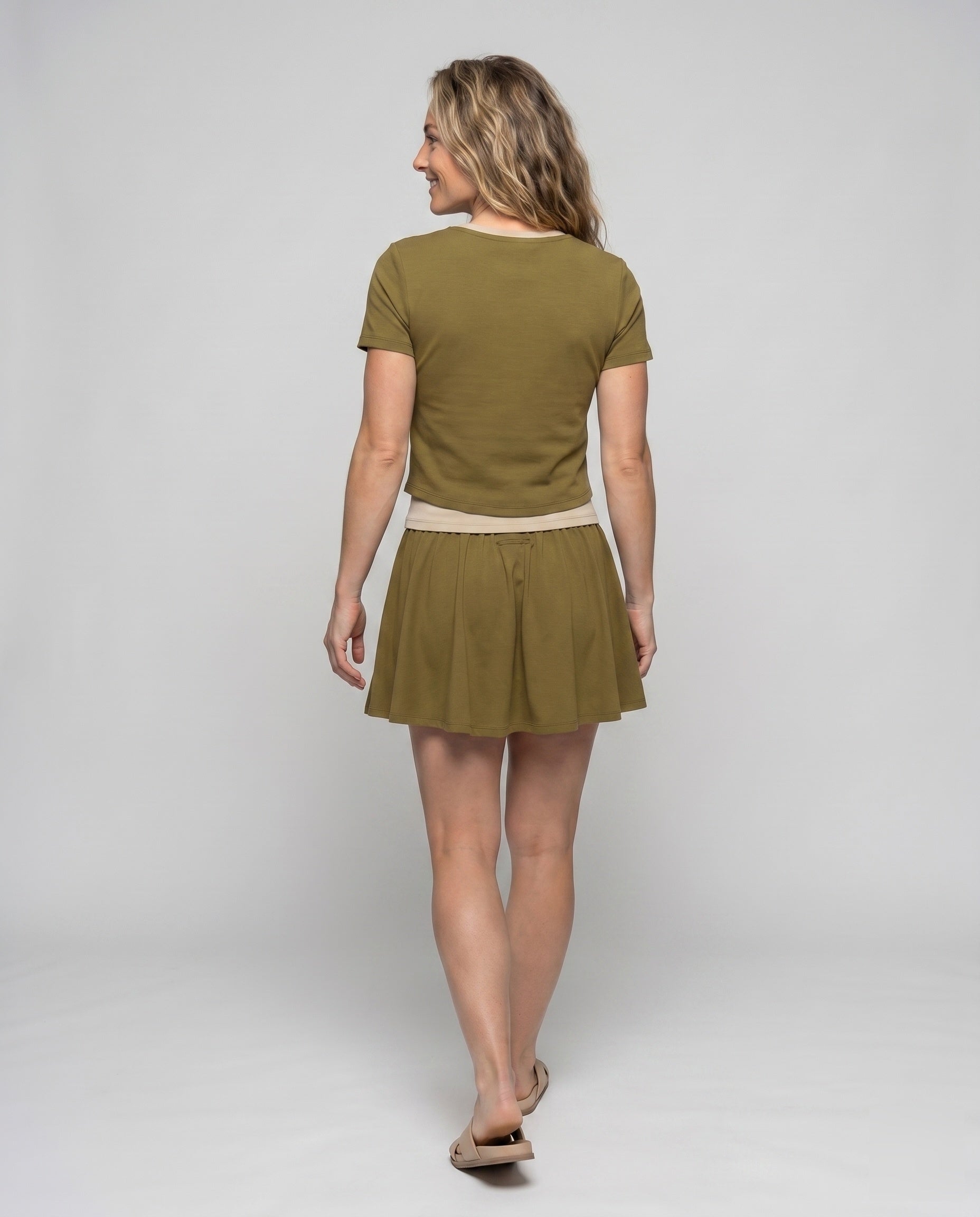 Product 15620233757002 - back_view