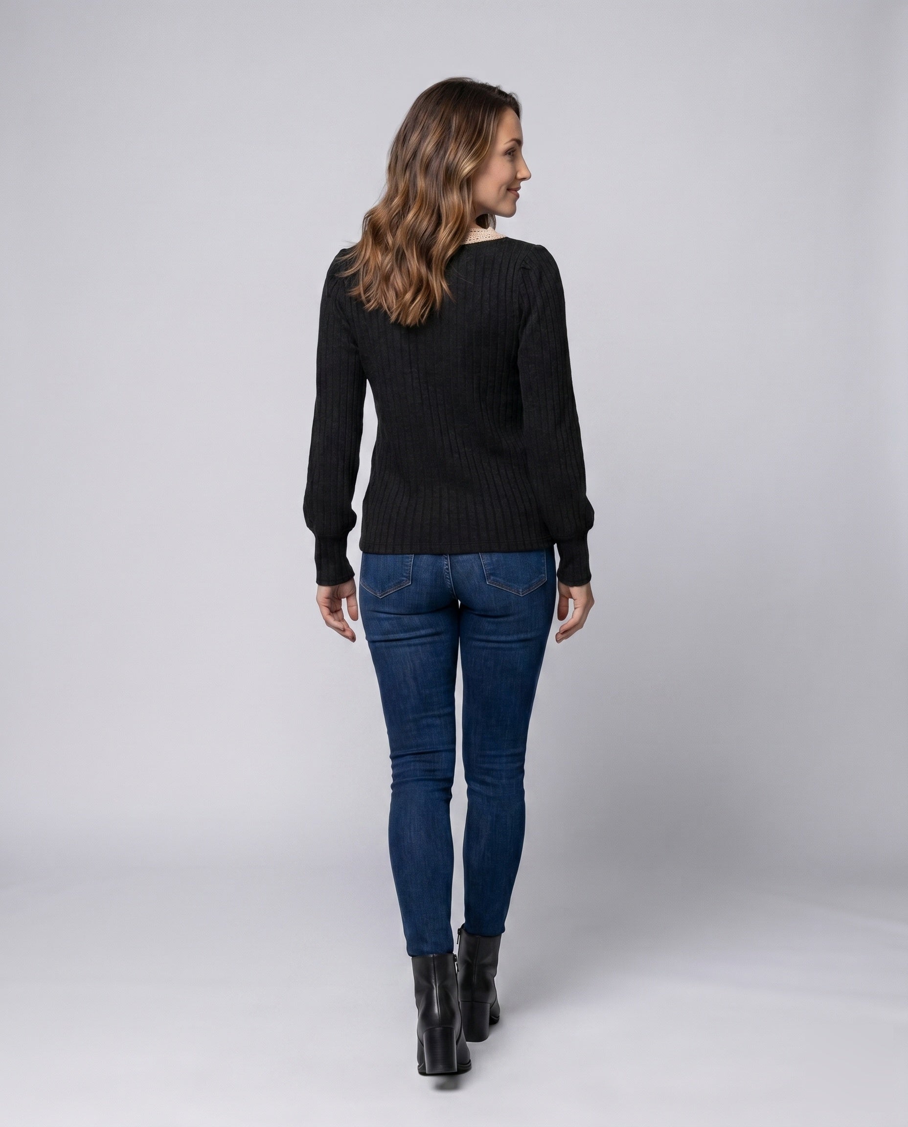 Product 15625021849930 - back_view