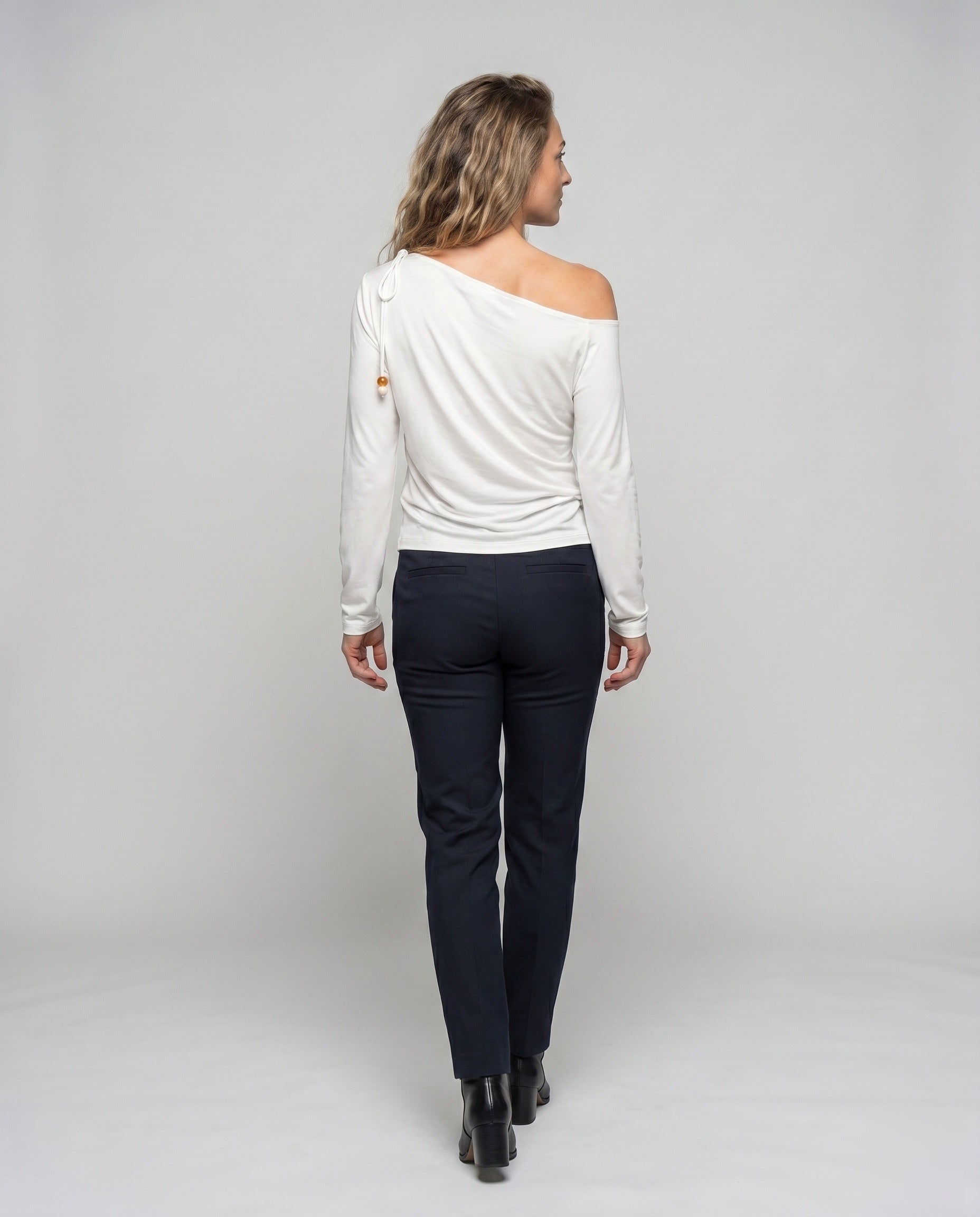 Product 15627226448202 - back_view