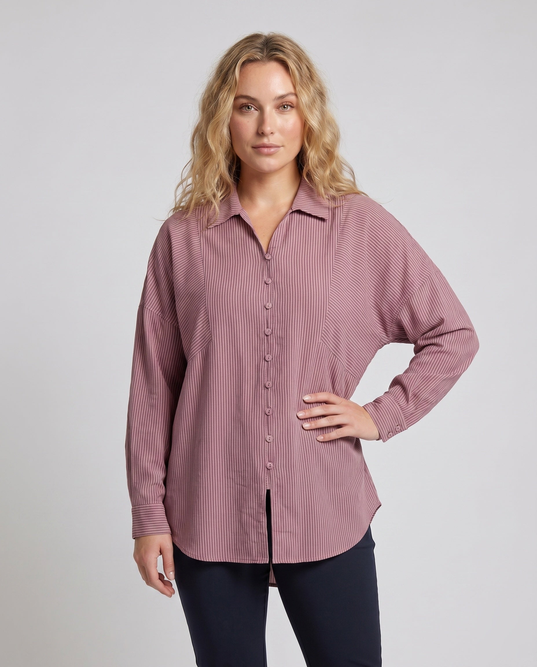 Product 15627228938570 - upper_body