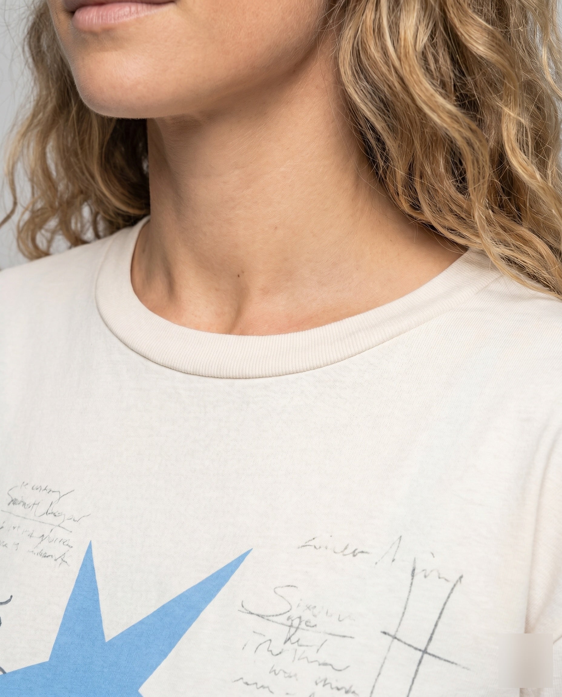 Product 15627237917002 - close_up_detail