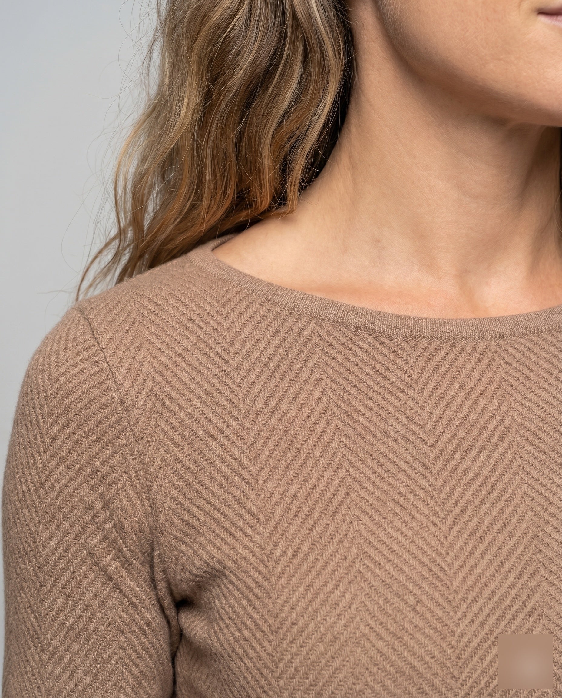 Product 15627238080842 - close_up_detail