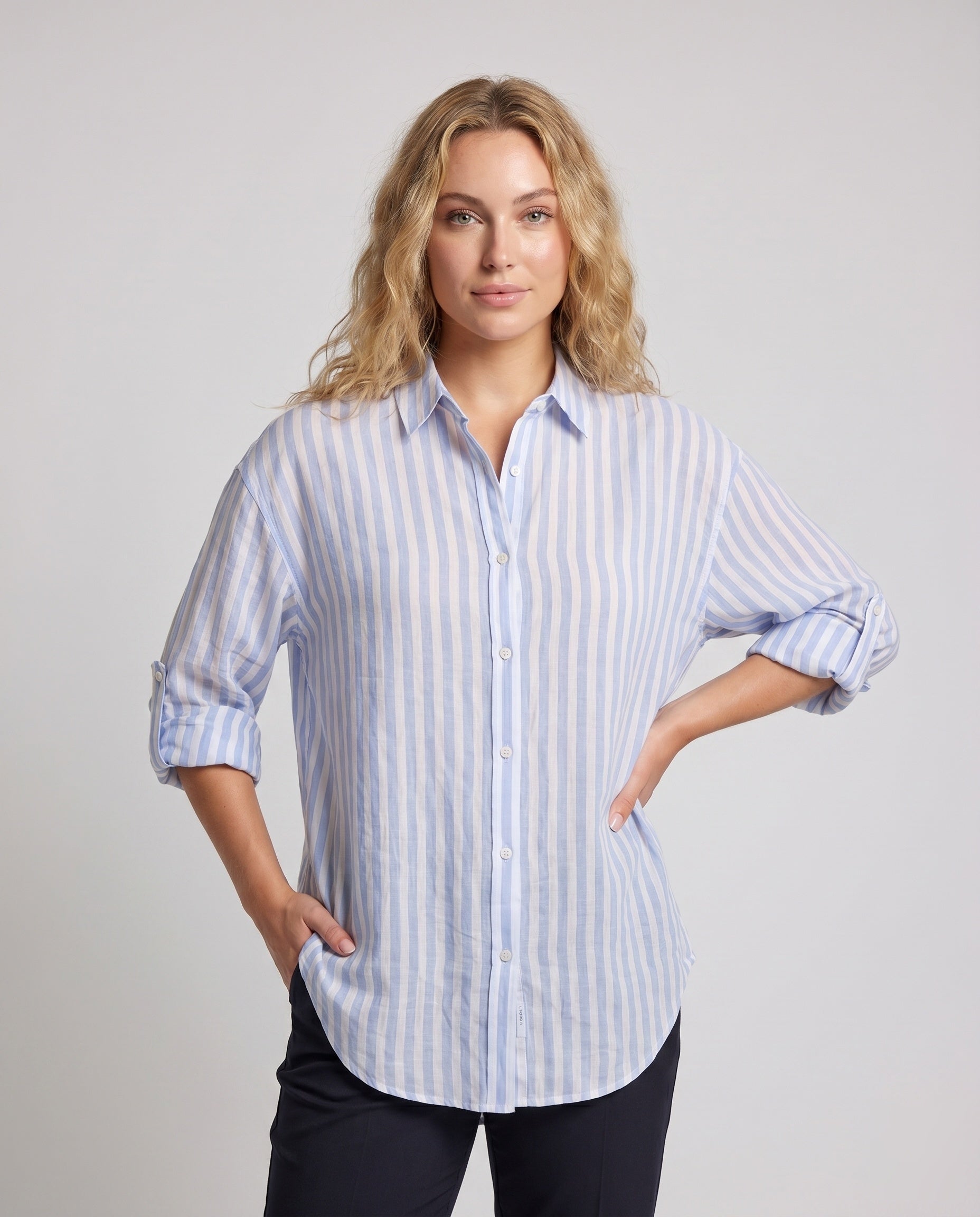 Product 15627238932810 - upper_body