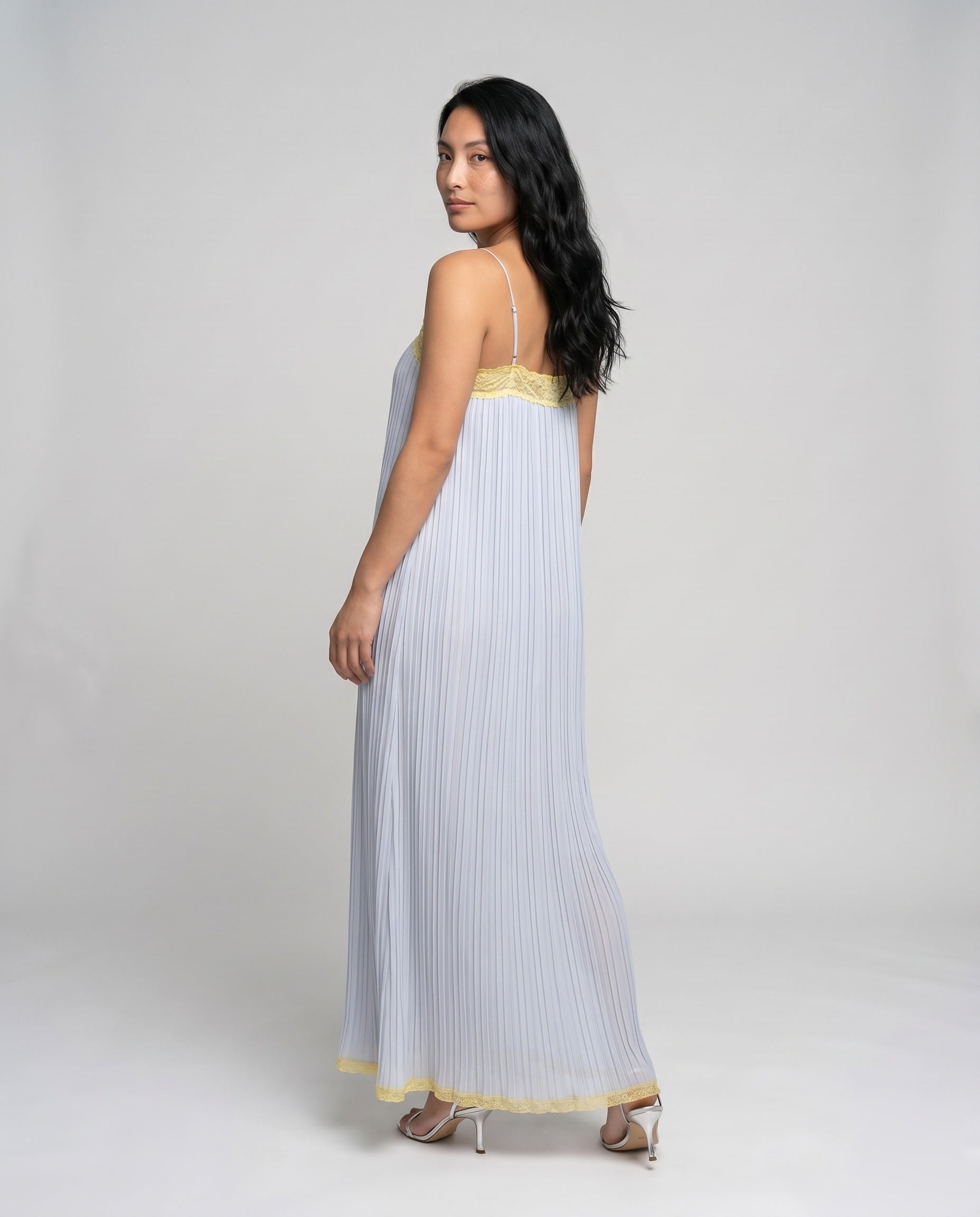 Product 15627242537290 - back_view