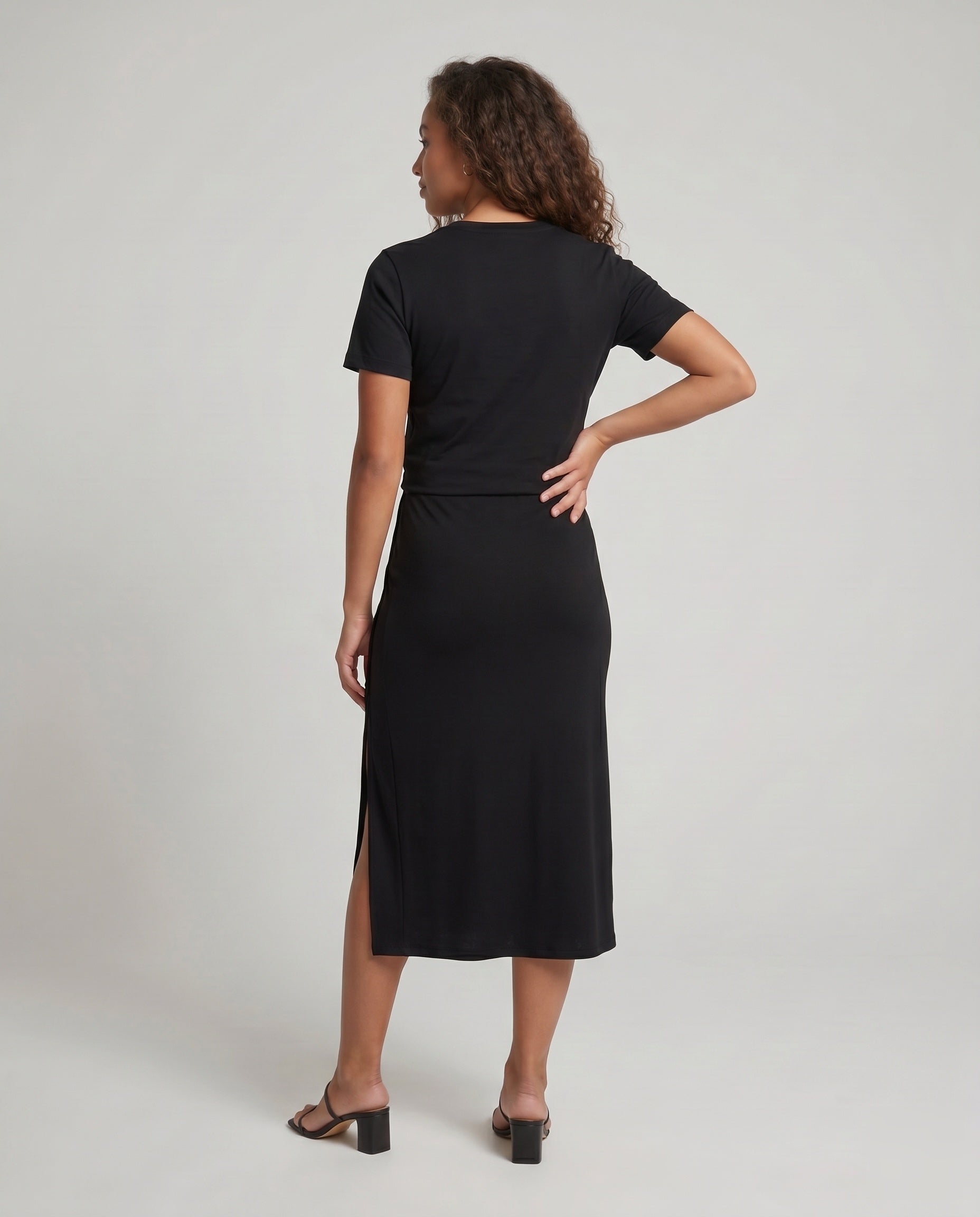 Product 15627245683018 - back_view