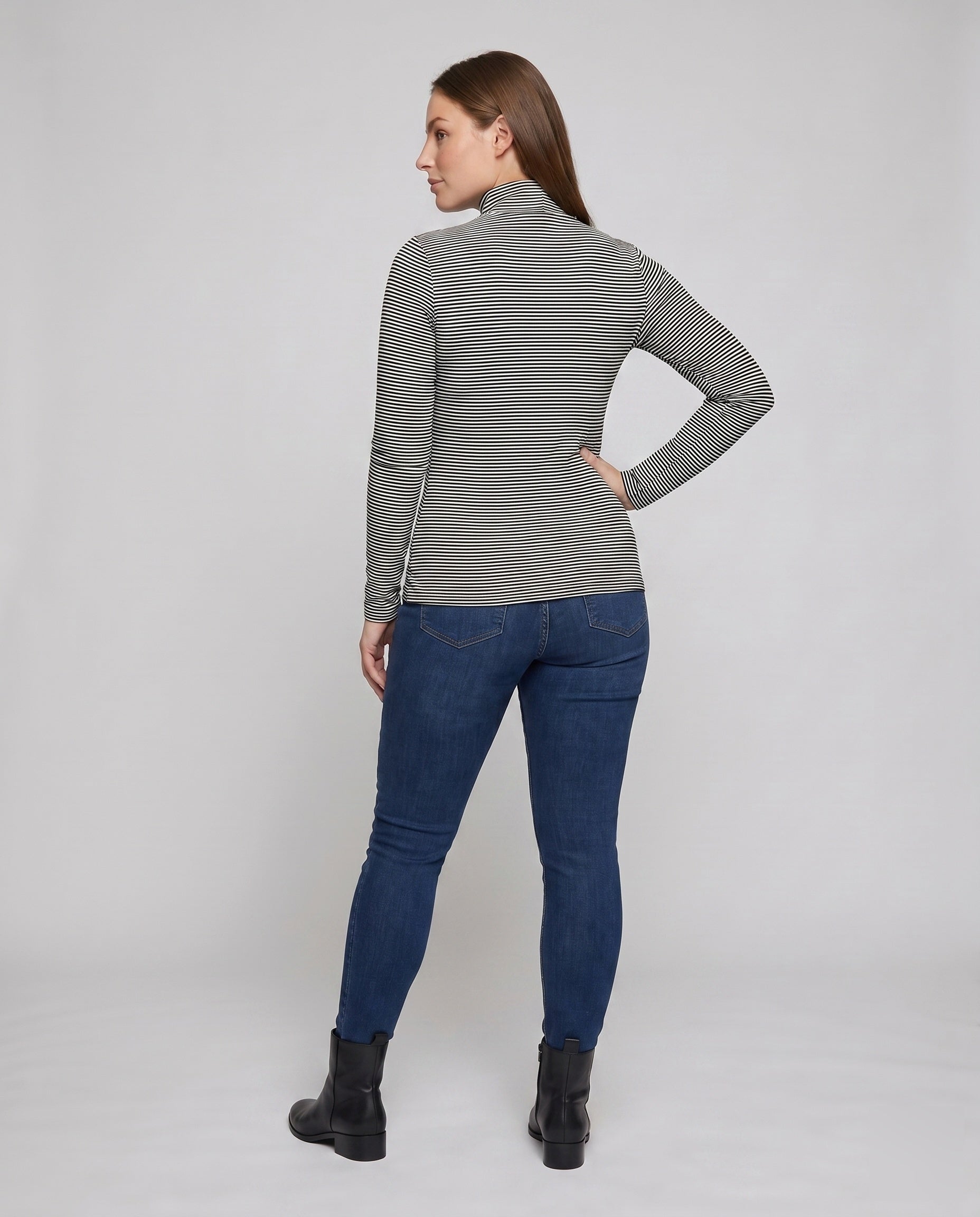 Product 15627252597066 - back_view