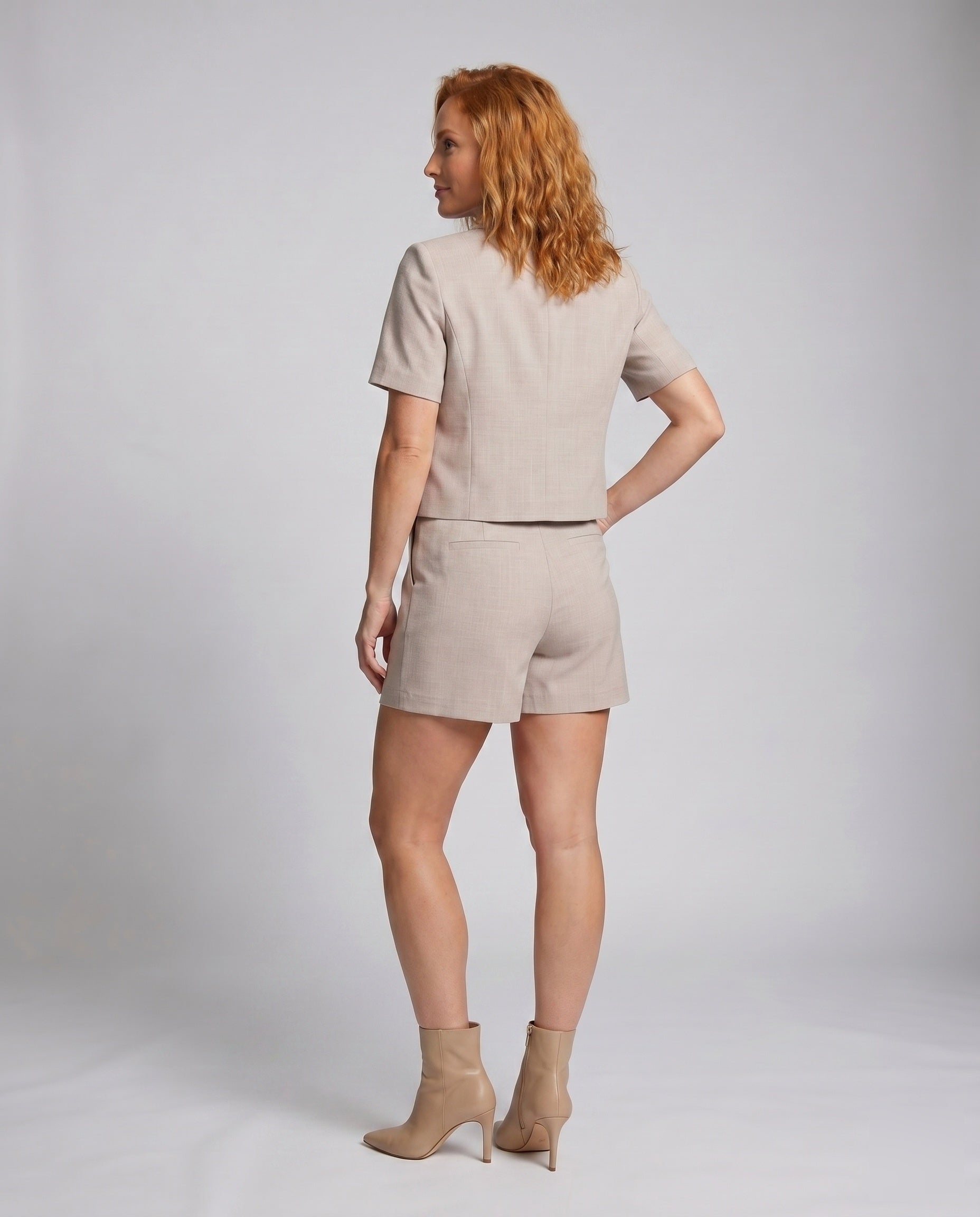 Product 15627255284042 - back_view
