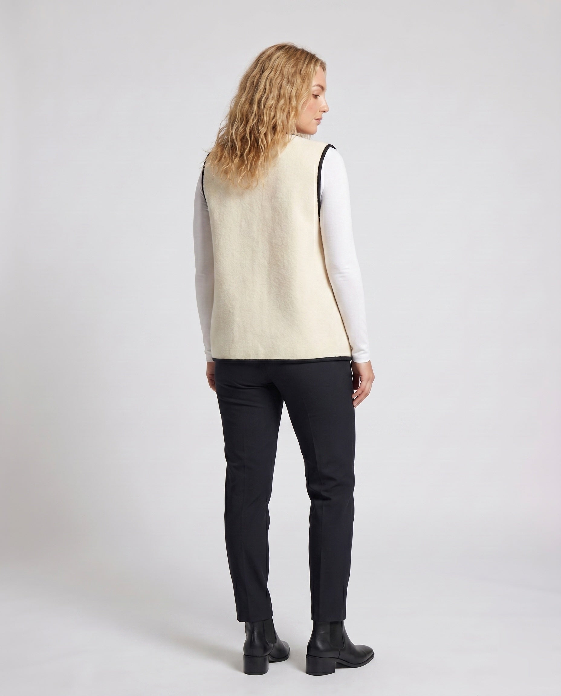 Product 15627273175370 - back_view