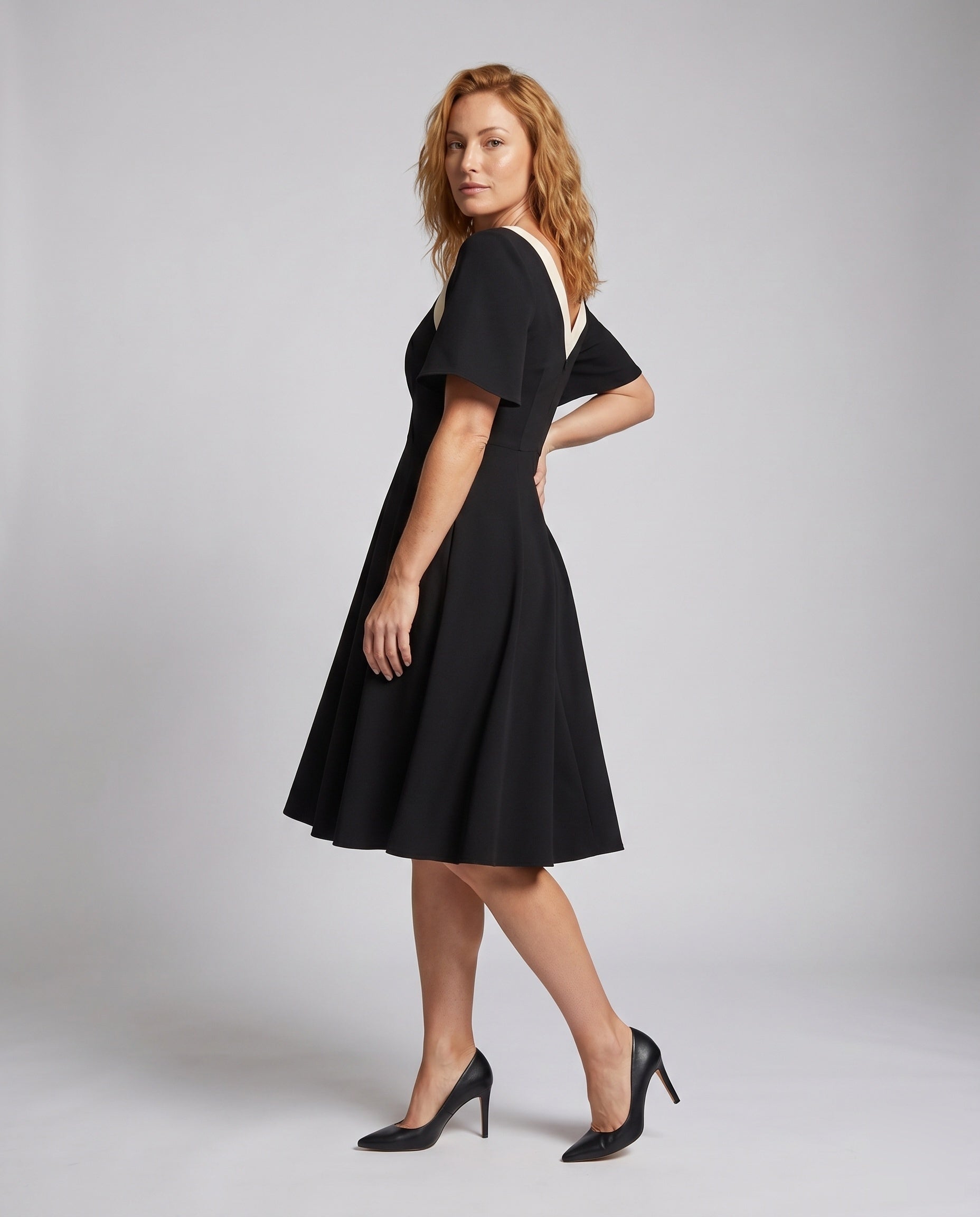 Product 15627287953738 - full_body_front