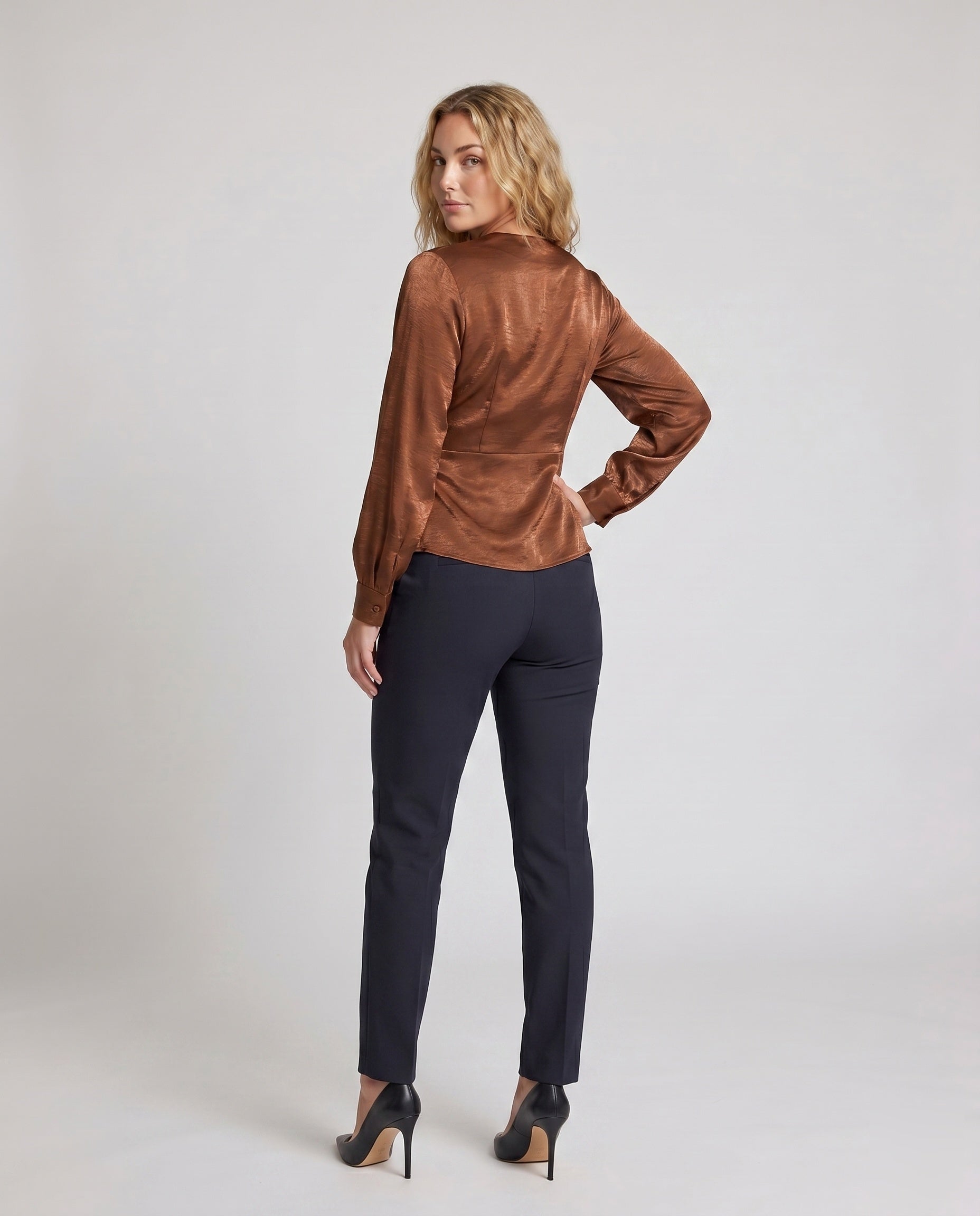 Product 15629088686410 - back_view