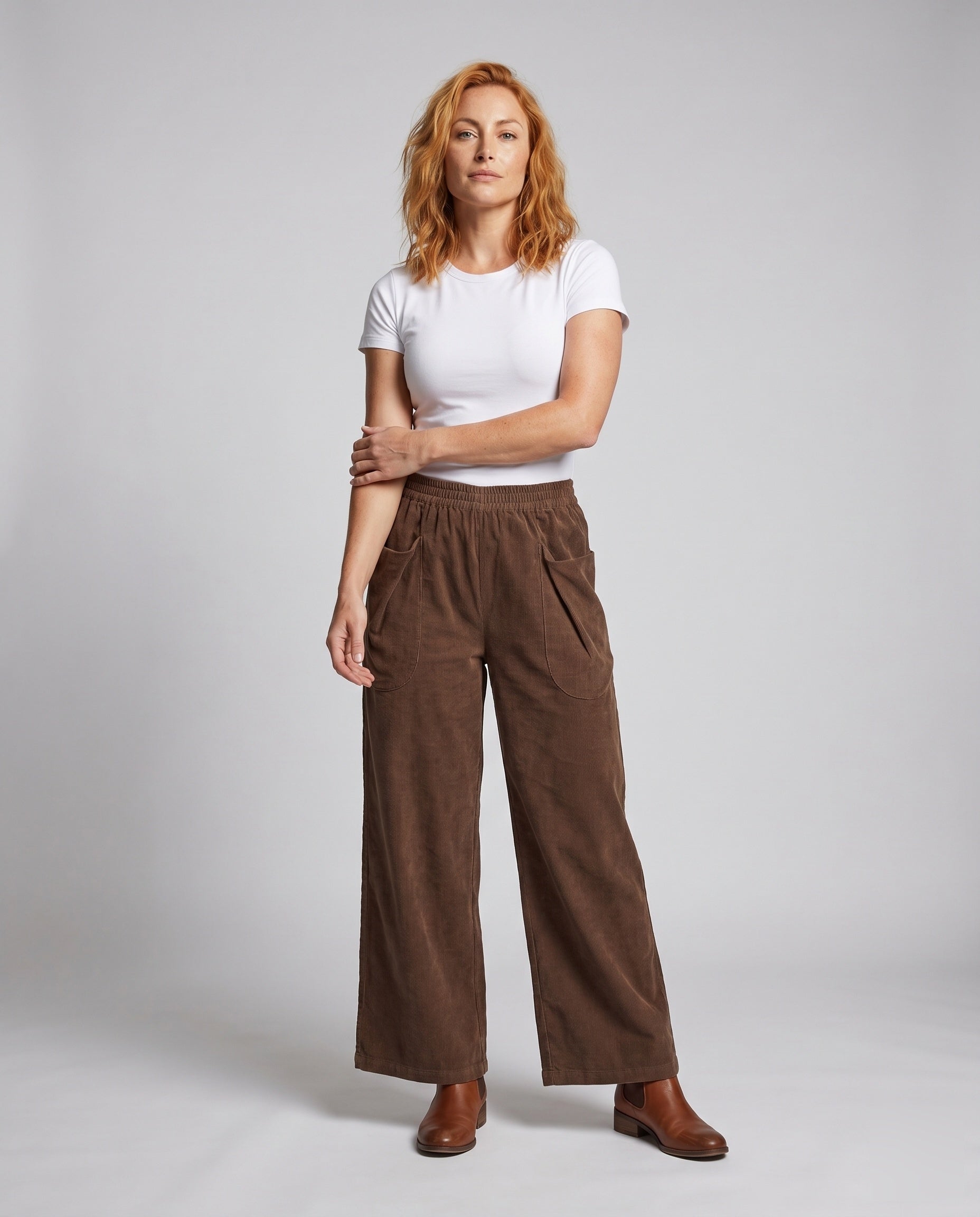 Women casual and comfortable cord pants with a wide cut