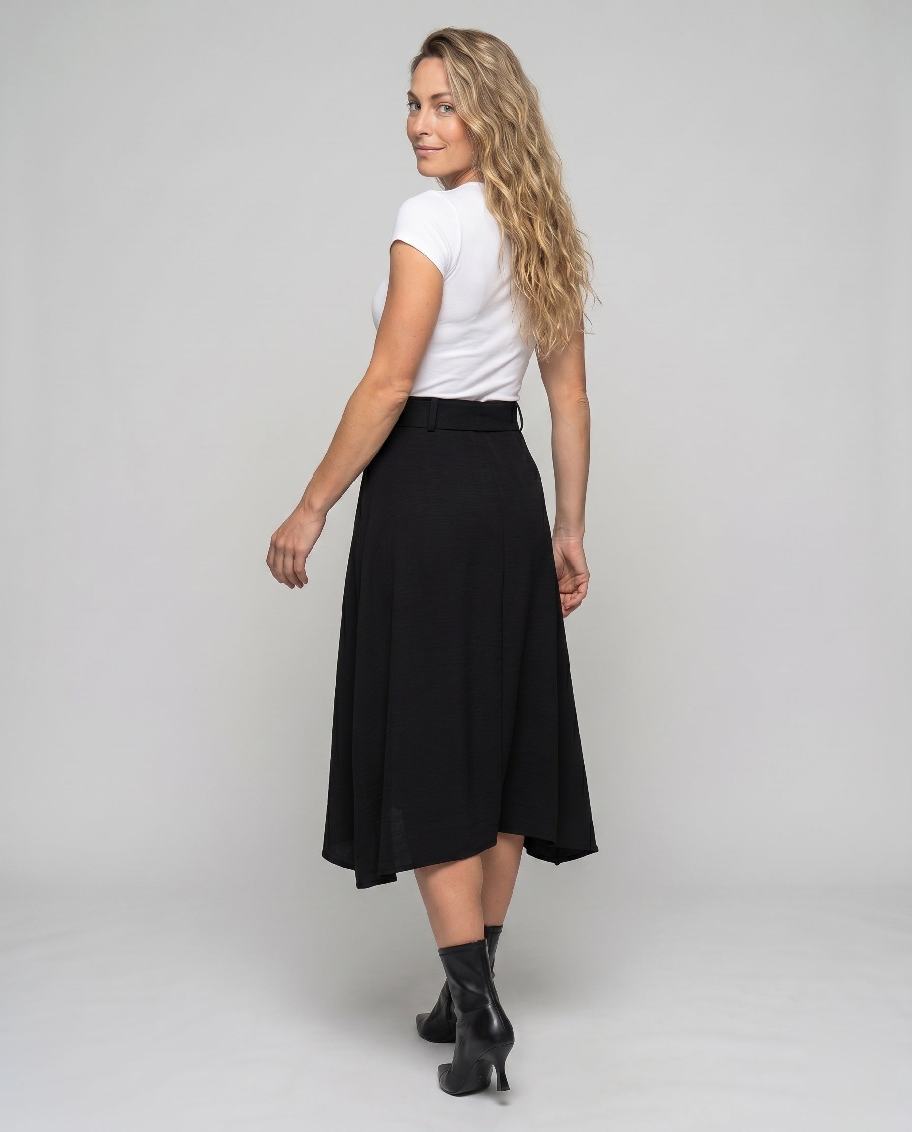 Product 15634932990282 - back_view