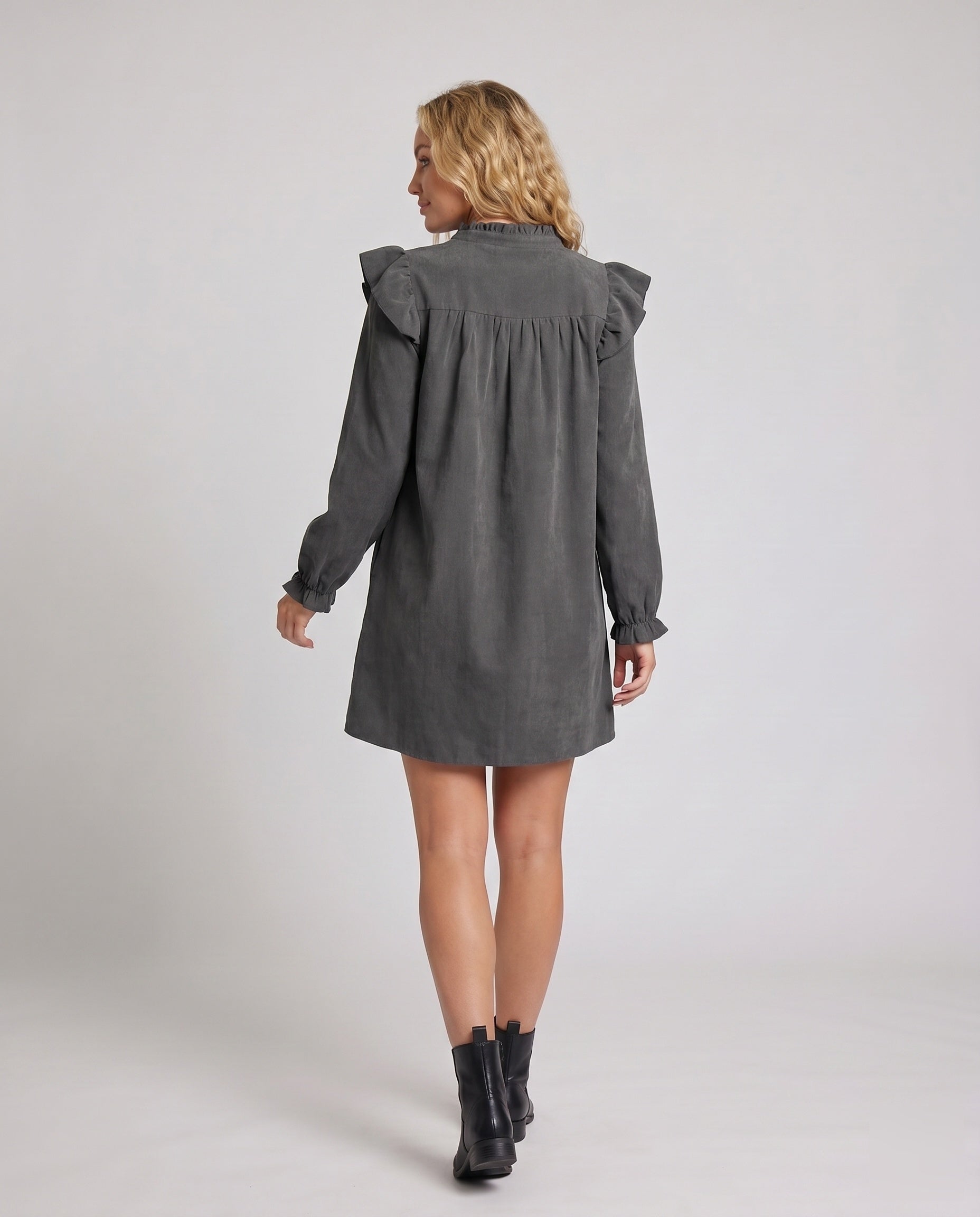 Product 15634933940554 - back_view